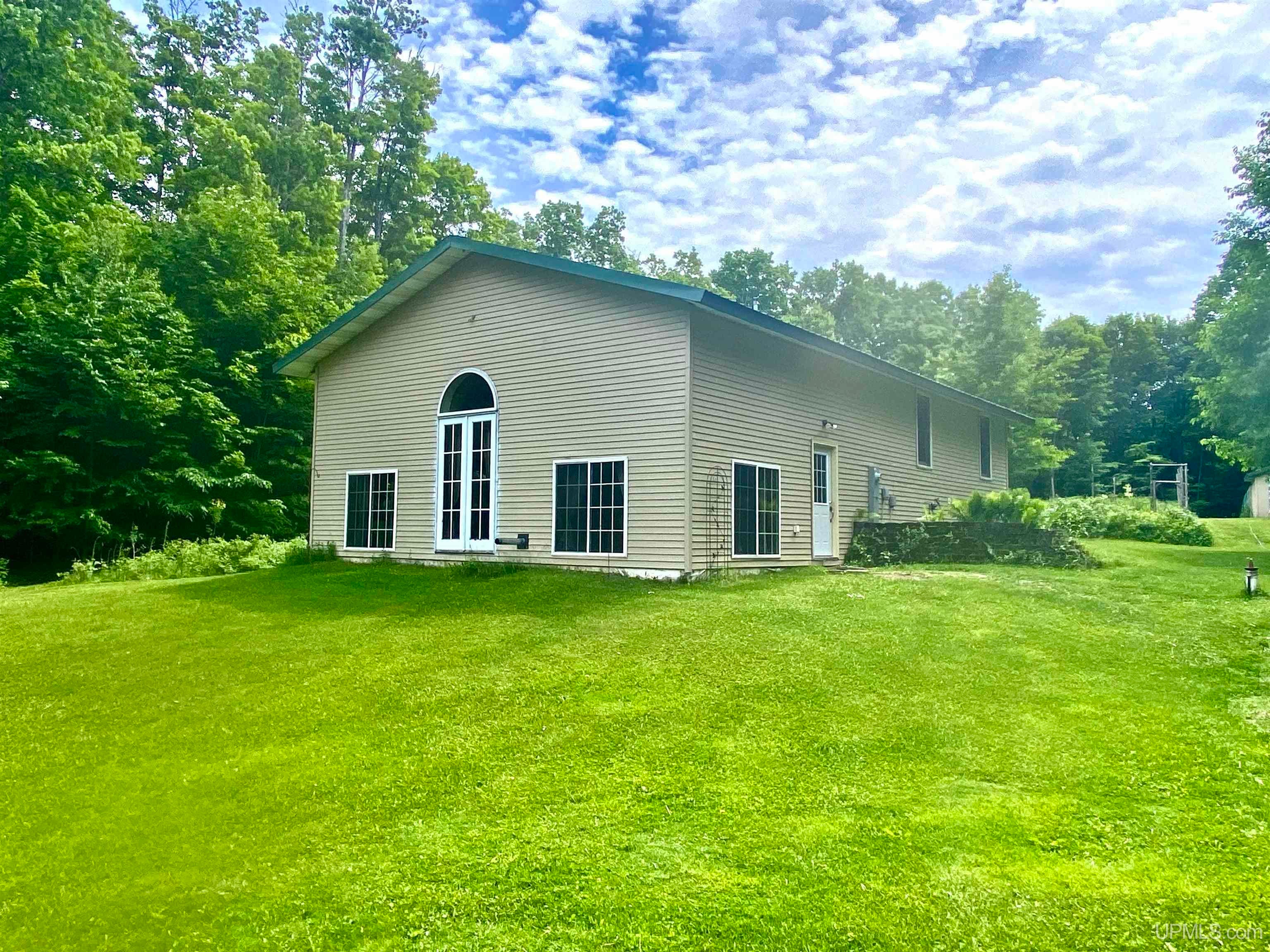 W17769 S Curtis Rd Road — photo