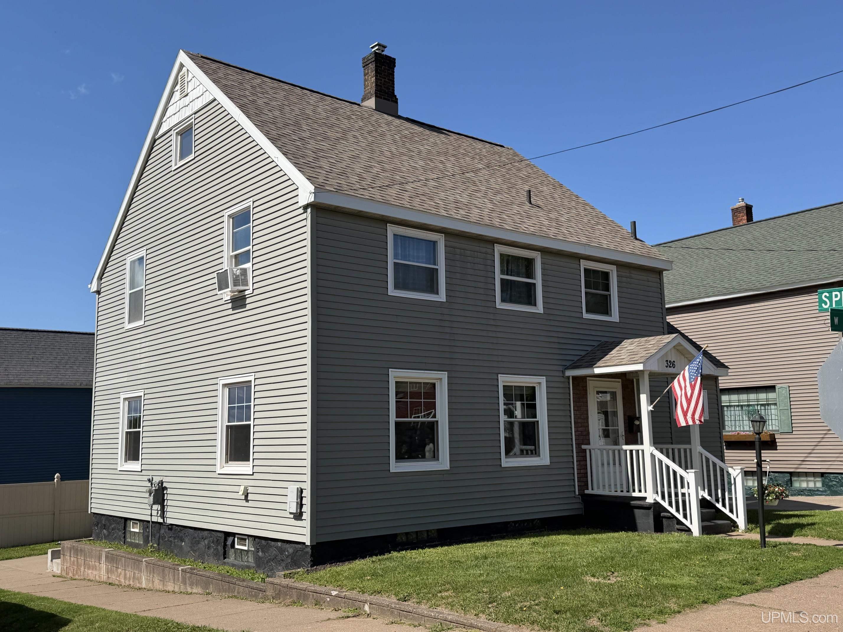 326 W Ridge Street, Ishpeming, MI 49849 — photo 2
