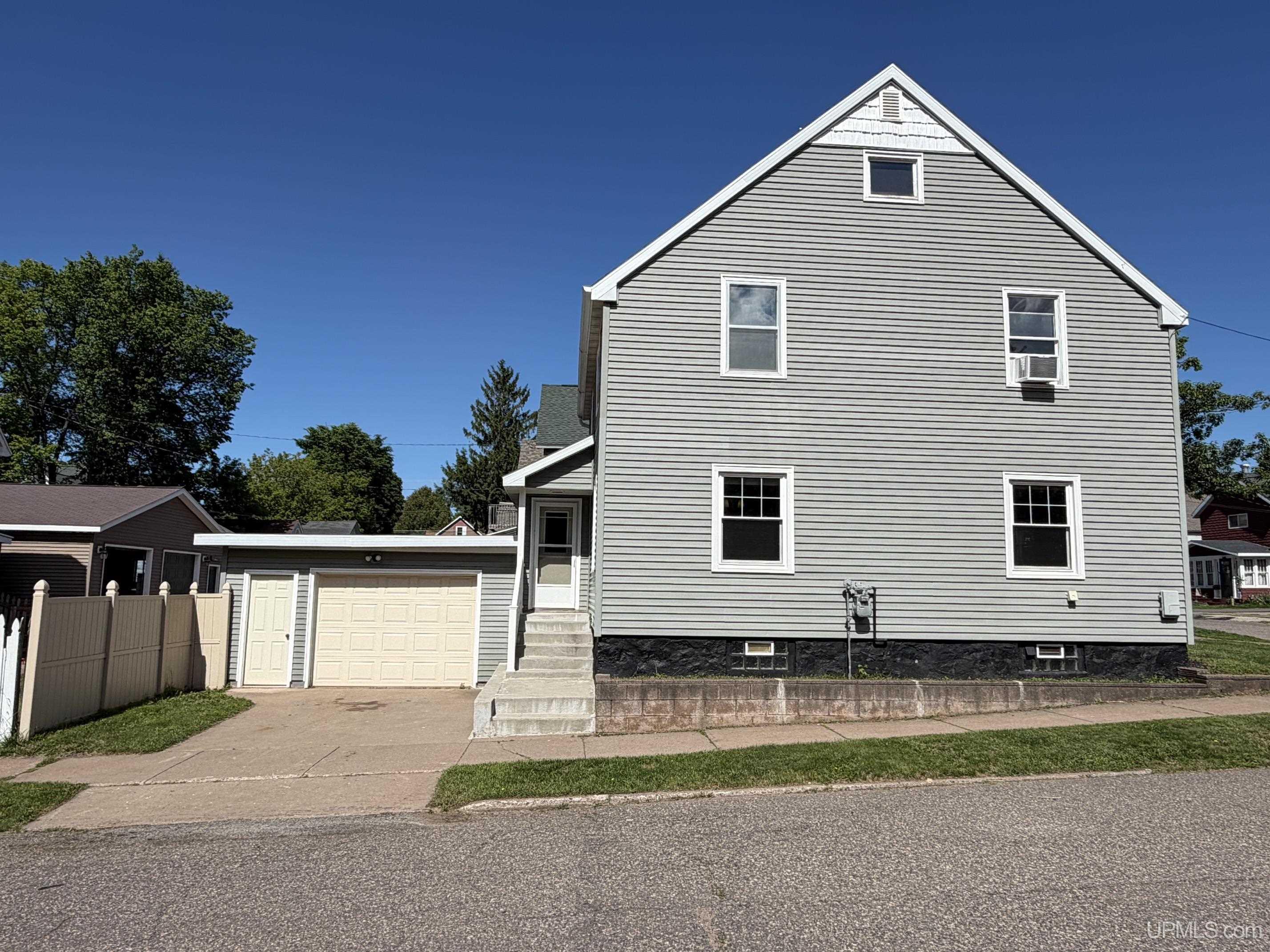 326 W Ridge Street, Ishpeming, MI 49849 — photo 3
