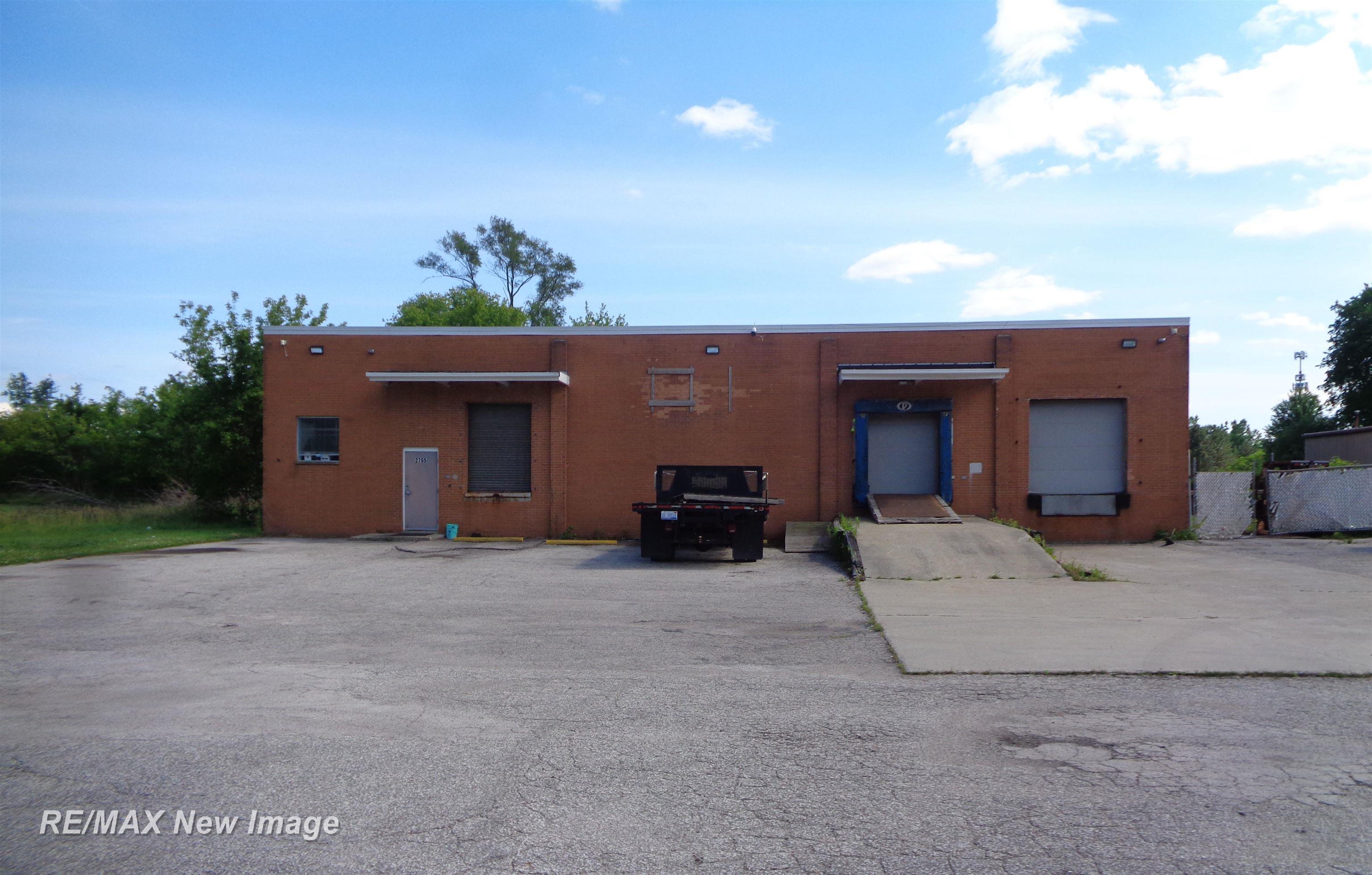 2765 Universal Drive — photo