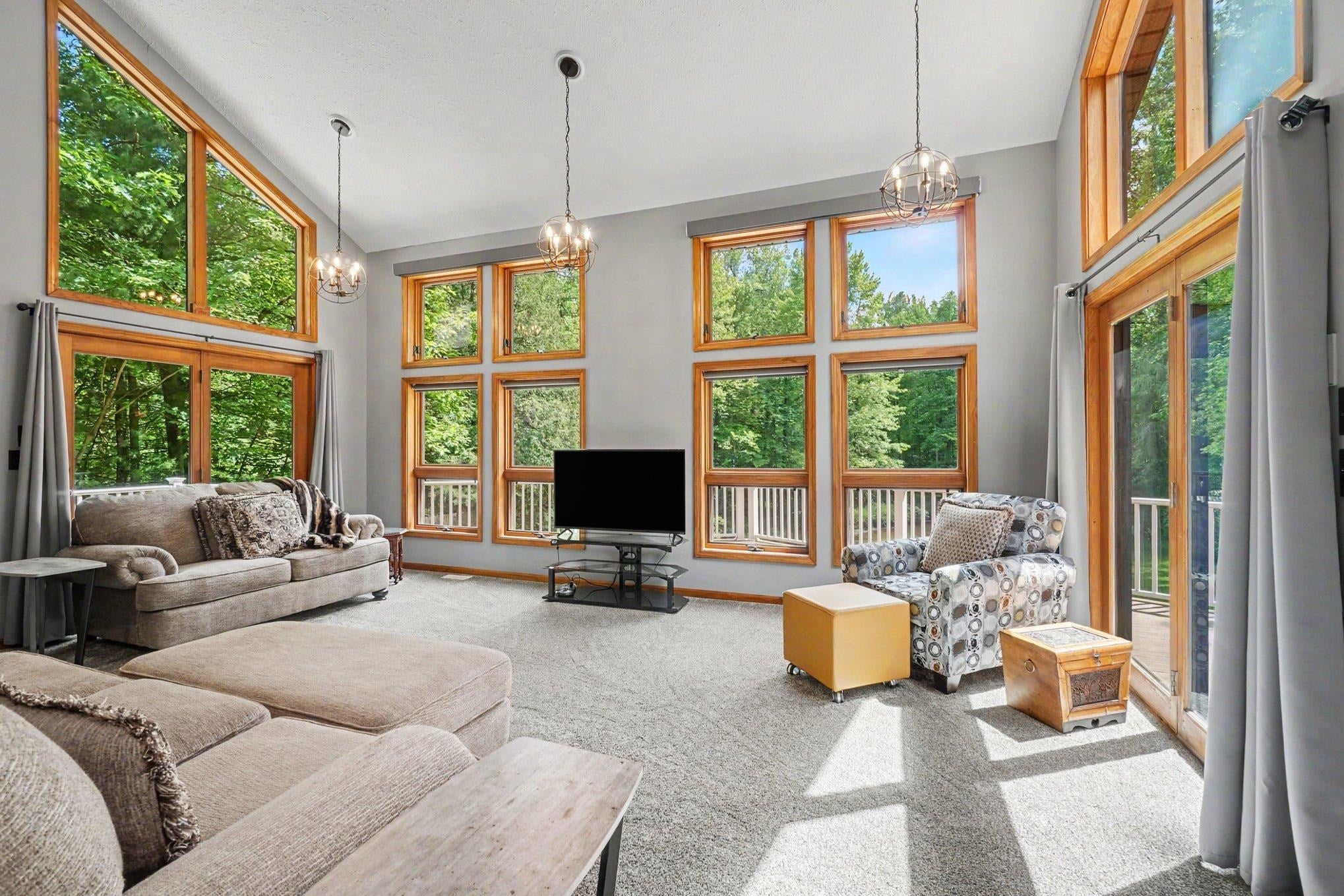 2917 W Howard Road — photo