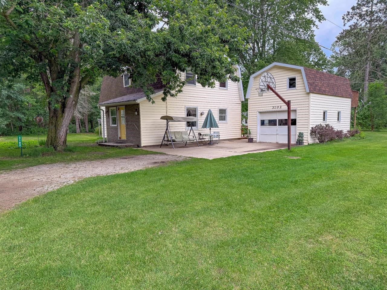 3102 W Saginaw Road — photo