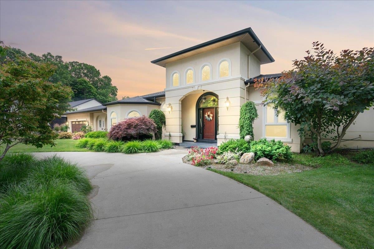 415 Curwood Drive — photo
