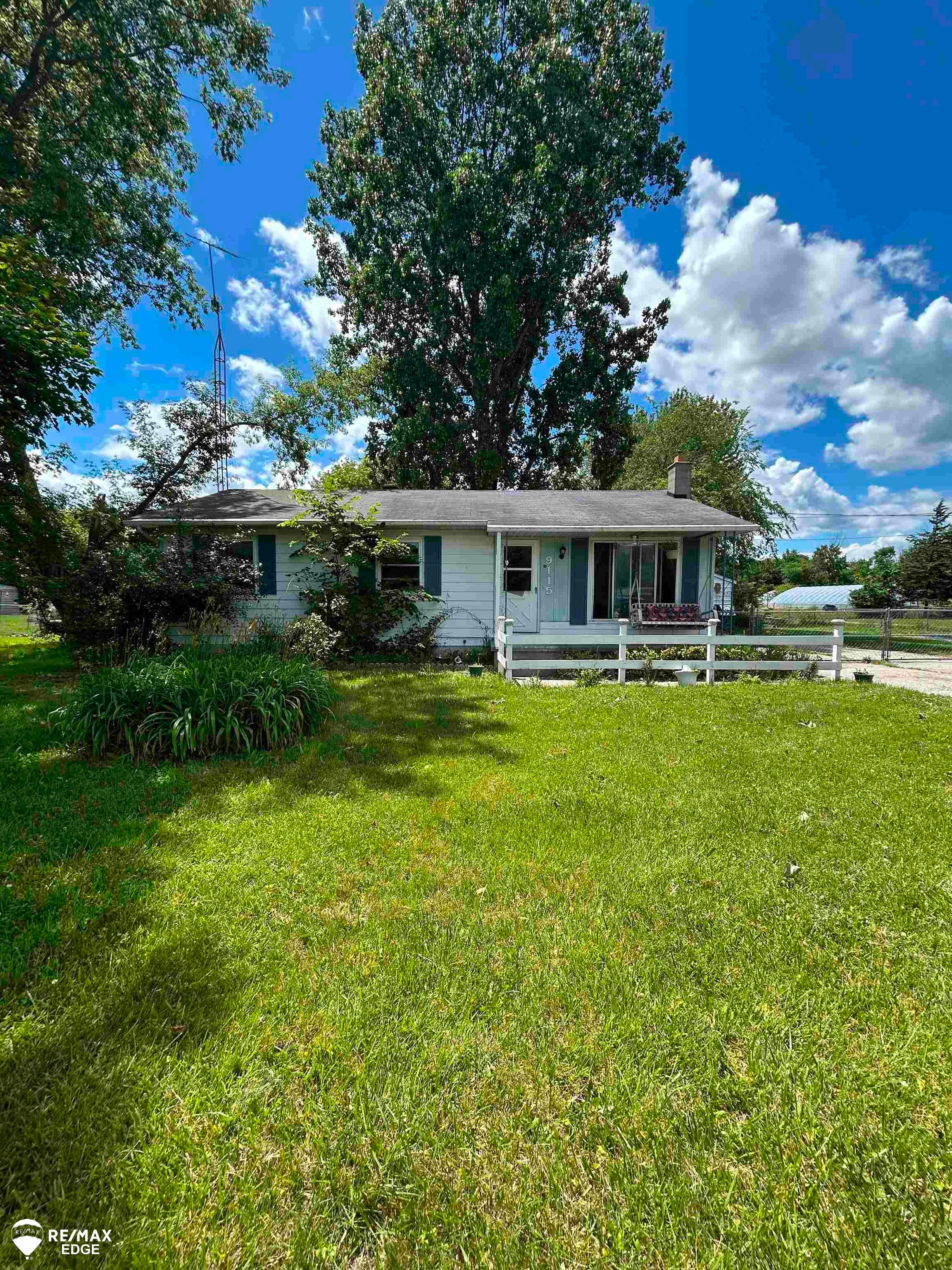 9115 N Vassar Road — photo