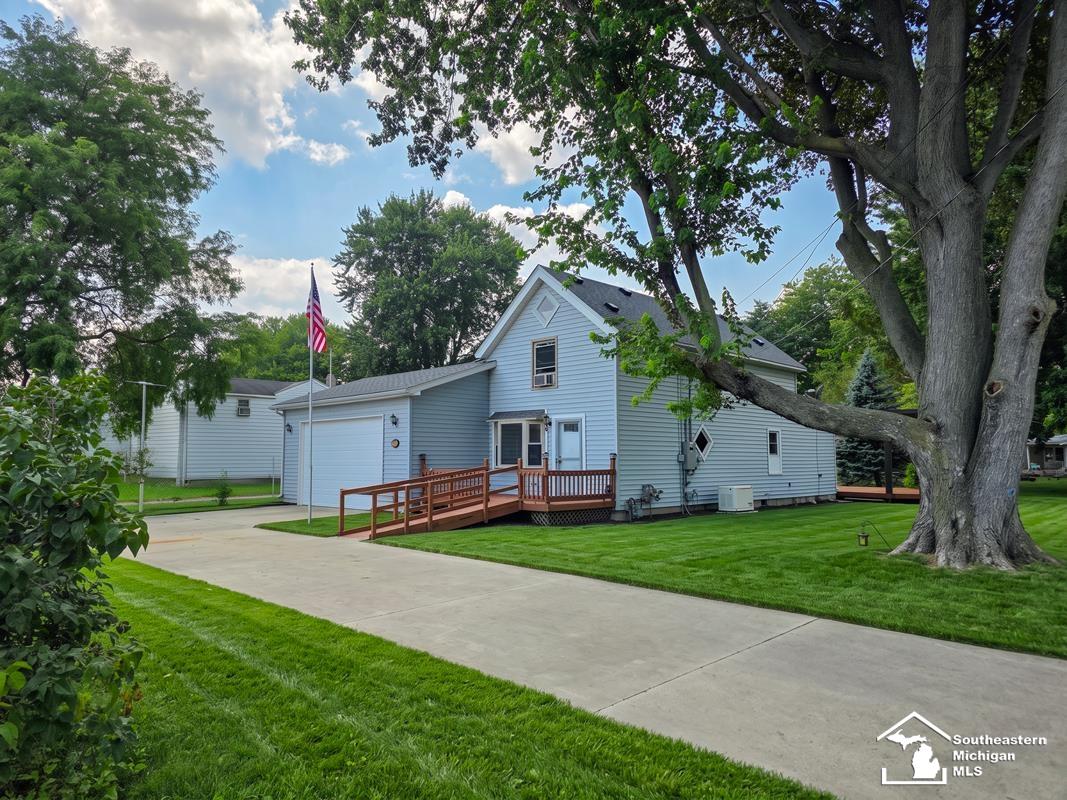 11113 Harold Drive — photo