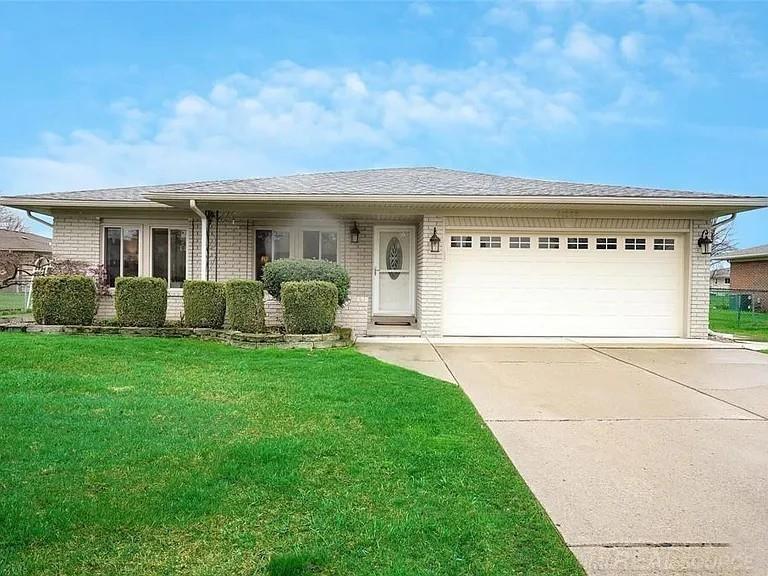 41223 Sesame Drive — photo