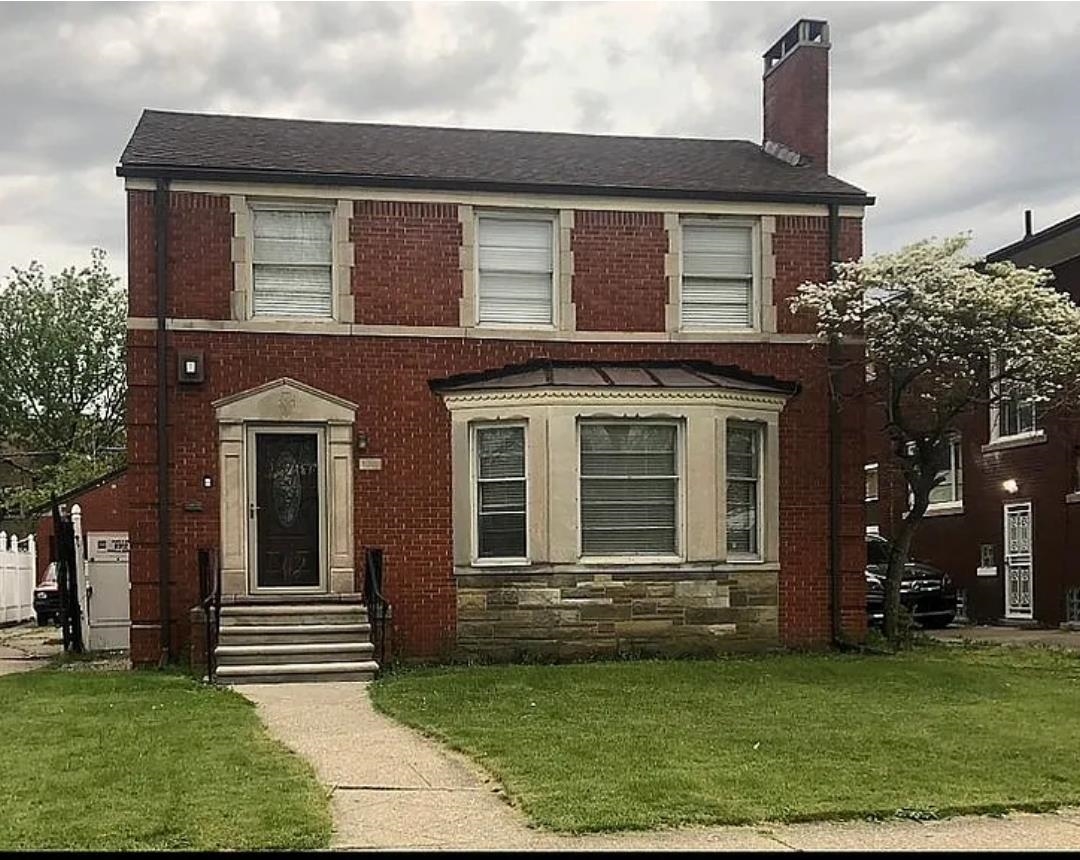 8312 E Outer Drive — photo