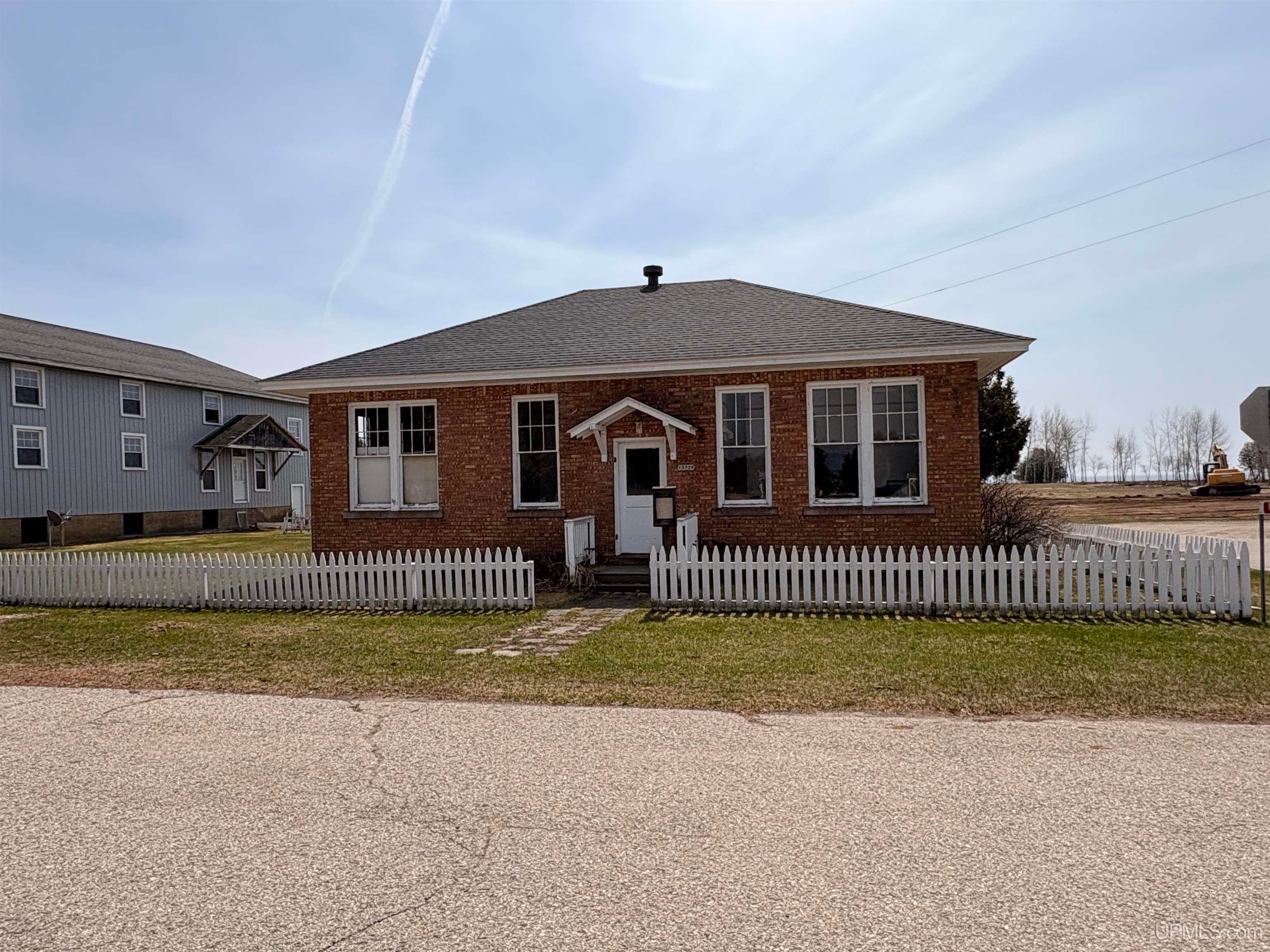 13729 Main St Ll Road — photo