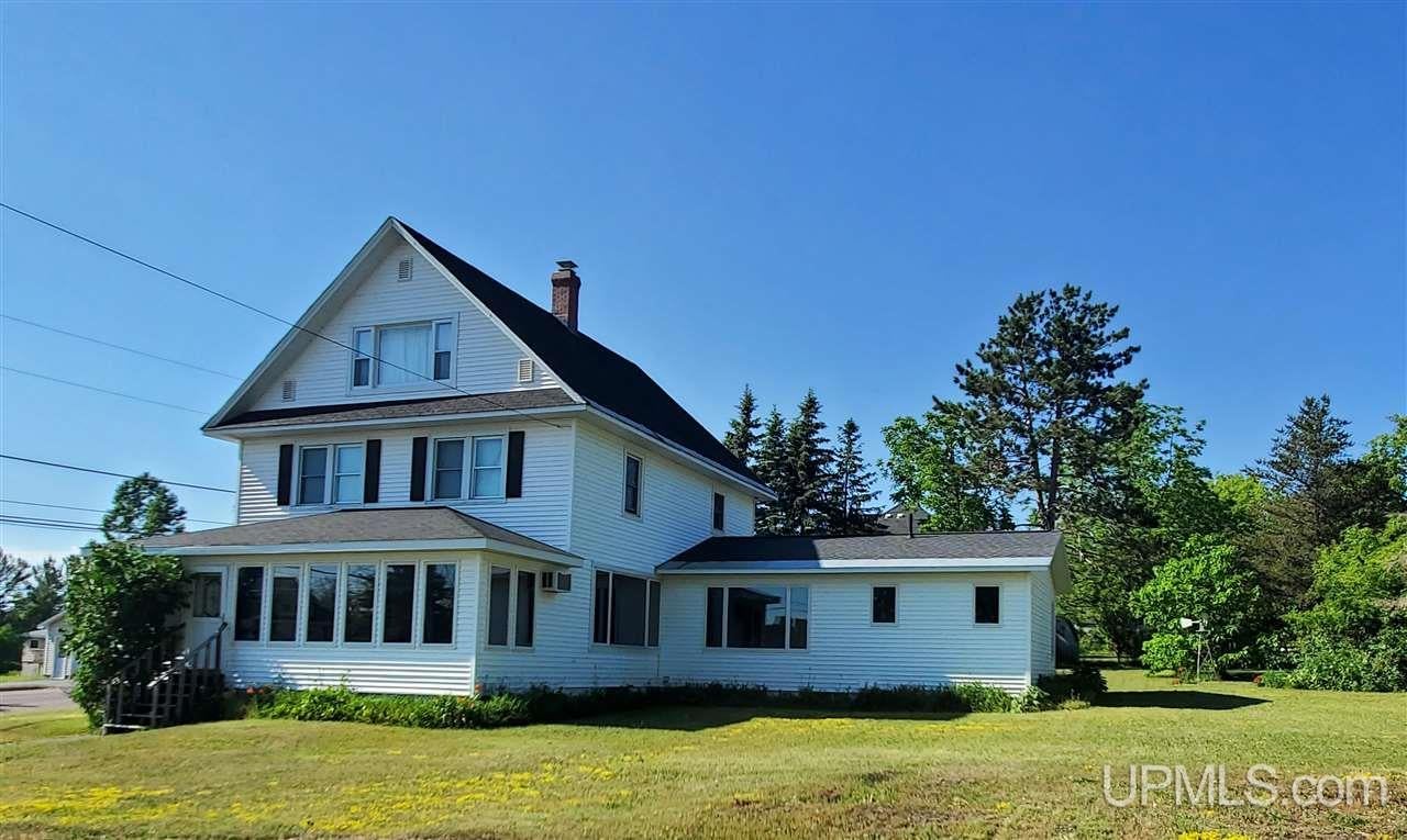 1249 Cedar Street — photo