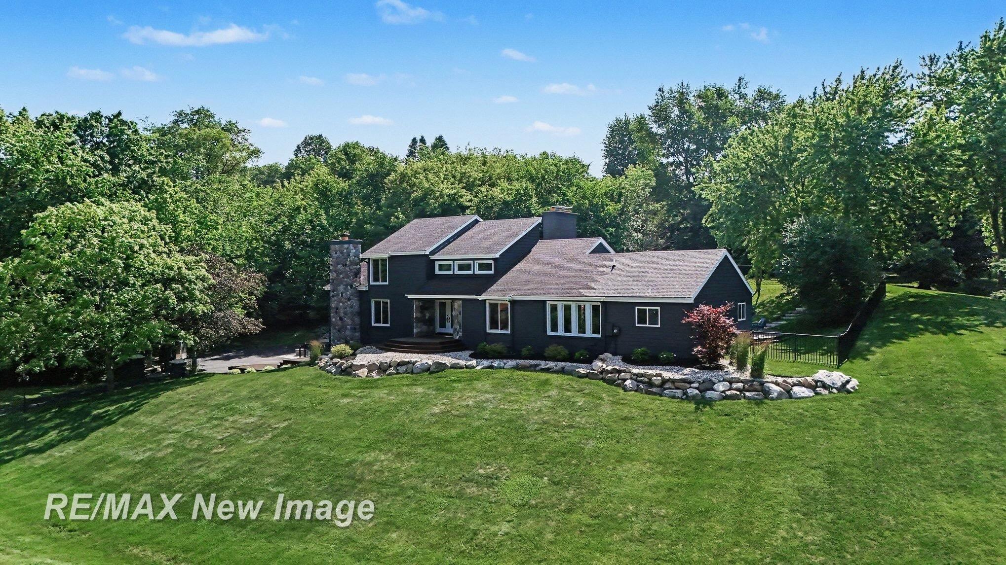 7190 Dark Lake Drive — photo