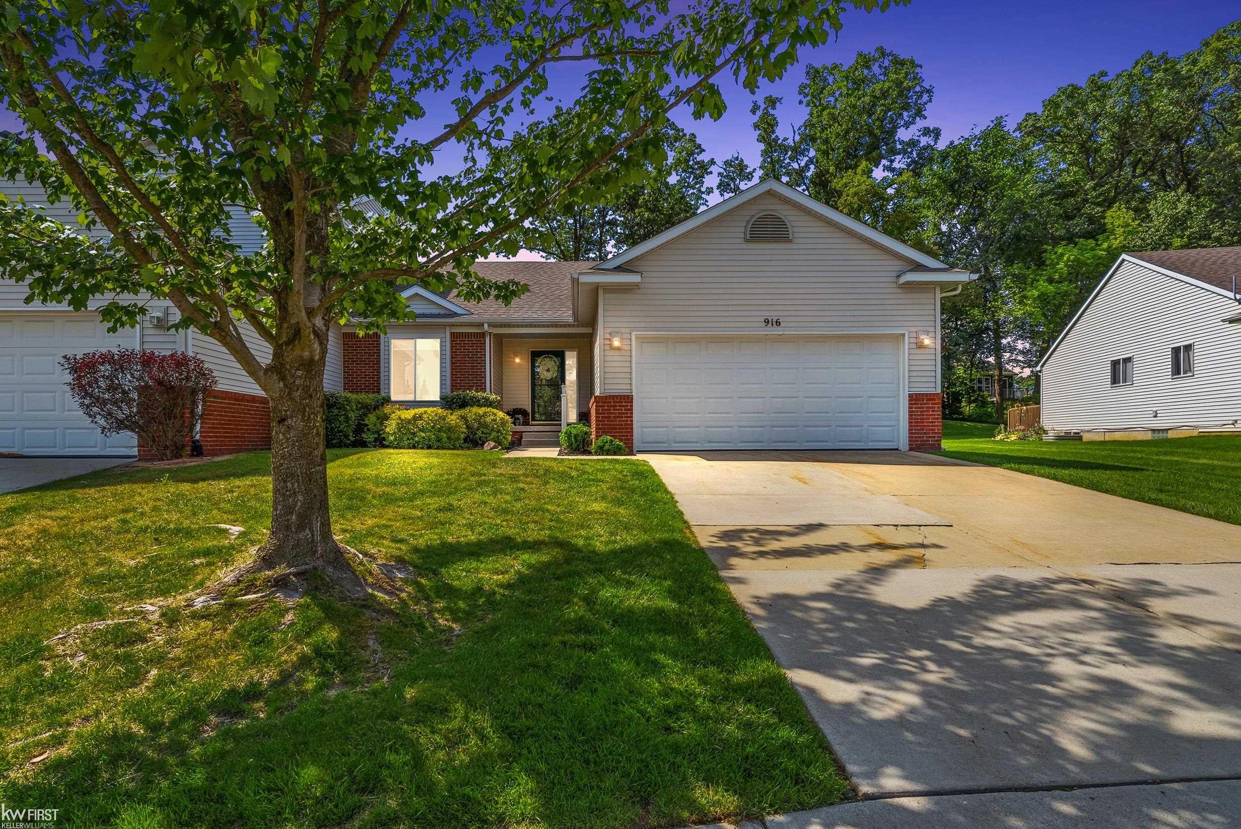916 Spirea Drive — photo