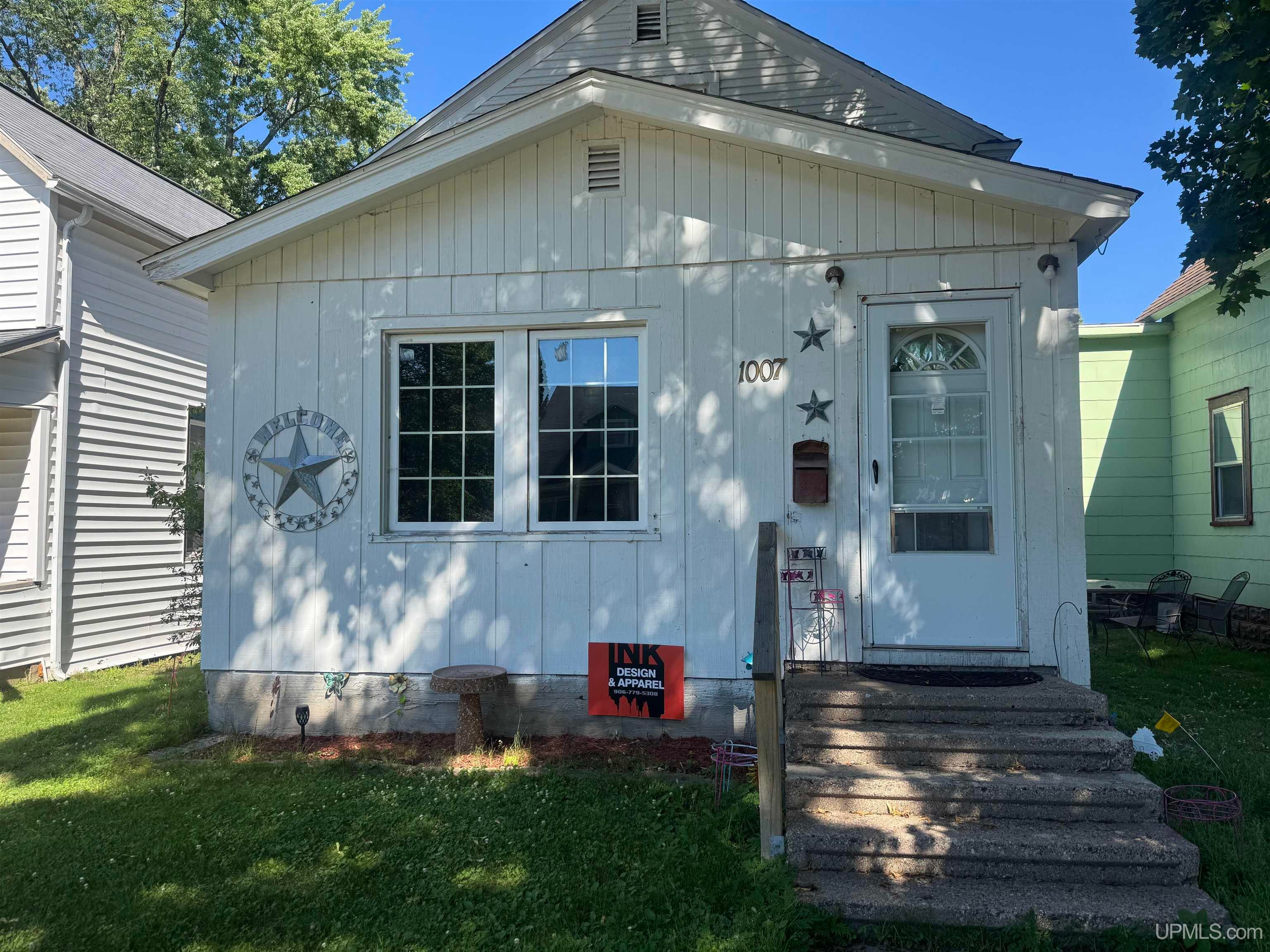 1007 Stockbridge Avenue — photo