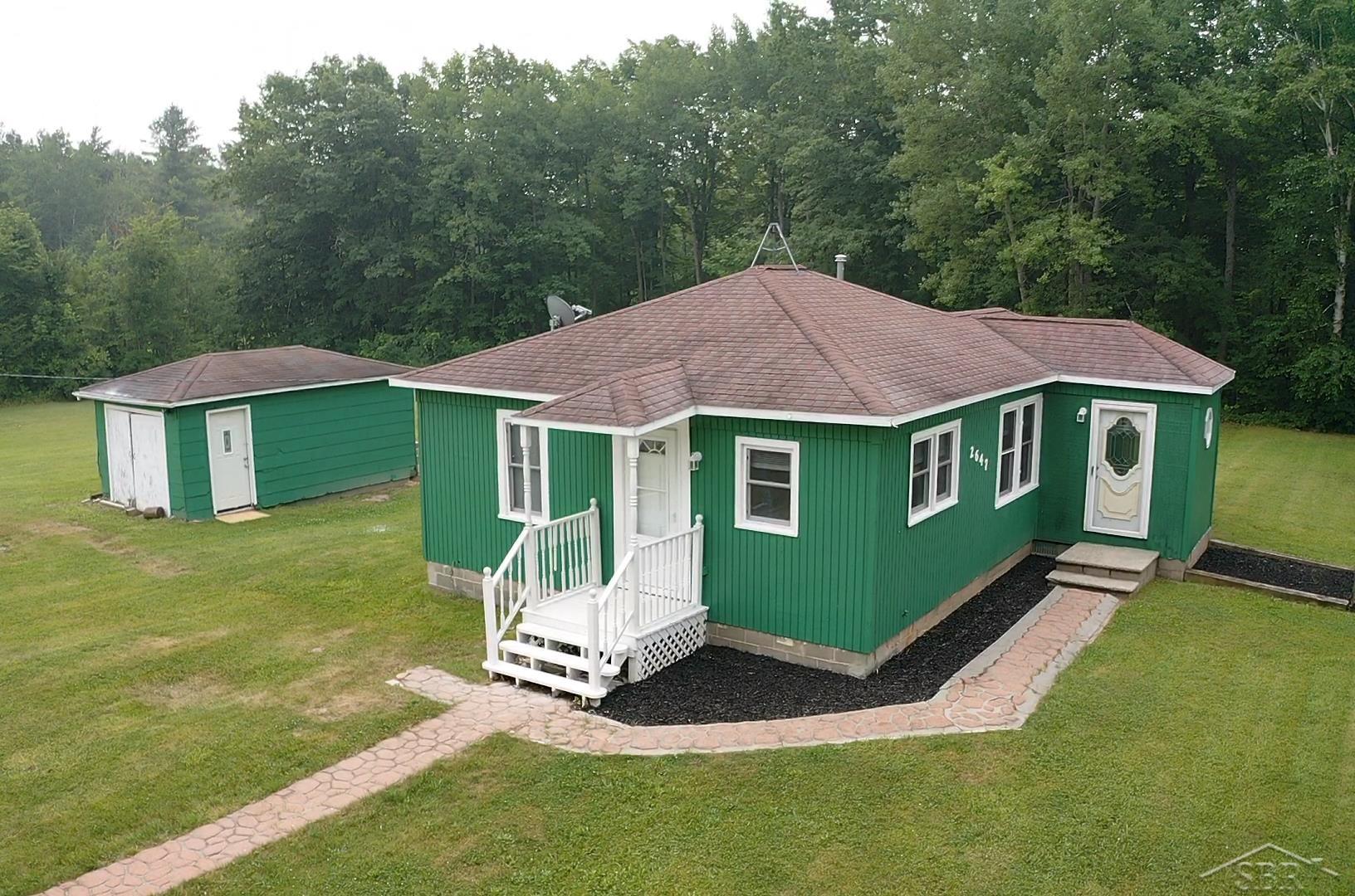 2647 S US 23 — photo