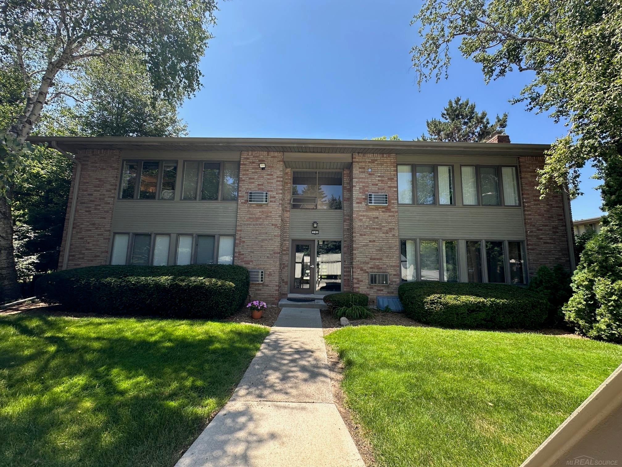 340 Concord Place 3 — photo