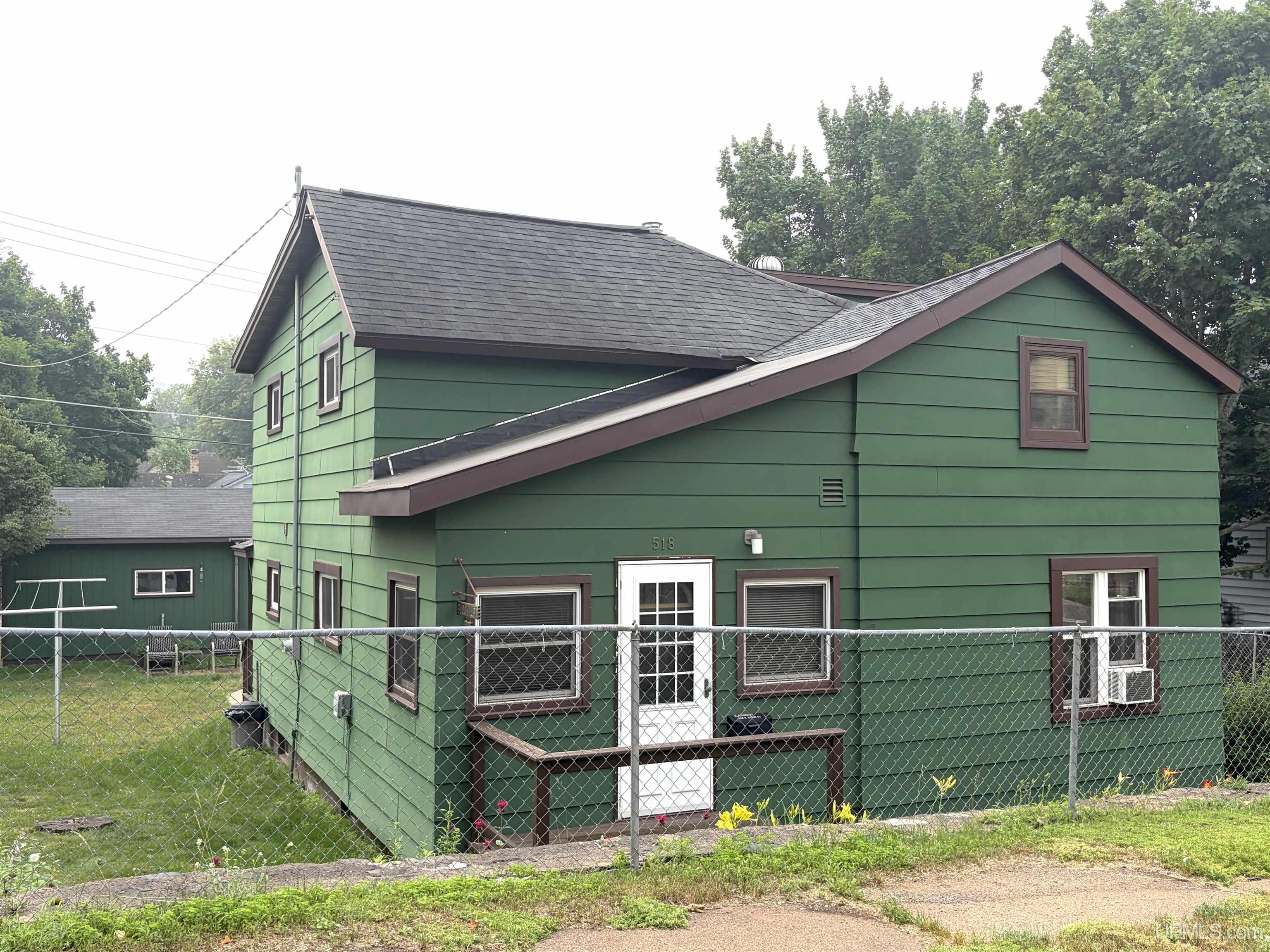 518 E Ridge Street, Ishpeming, MI 49849 — photo 2