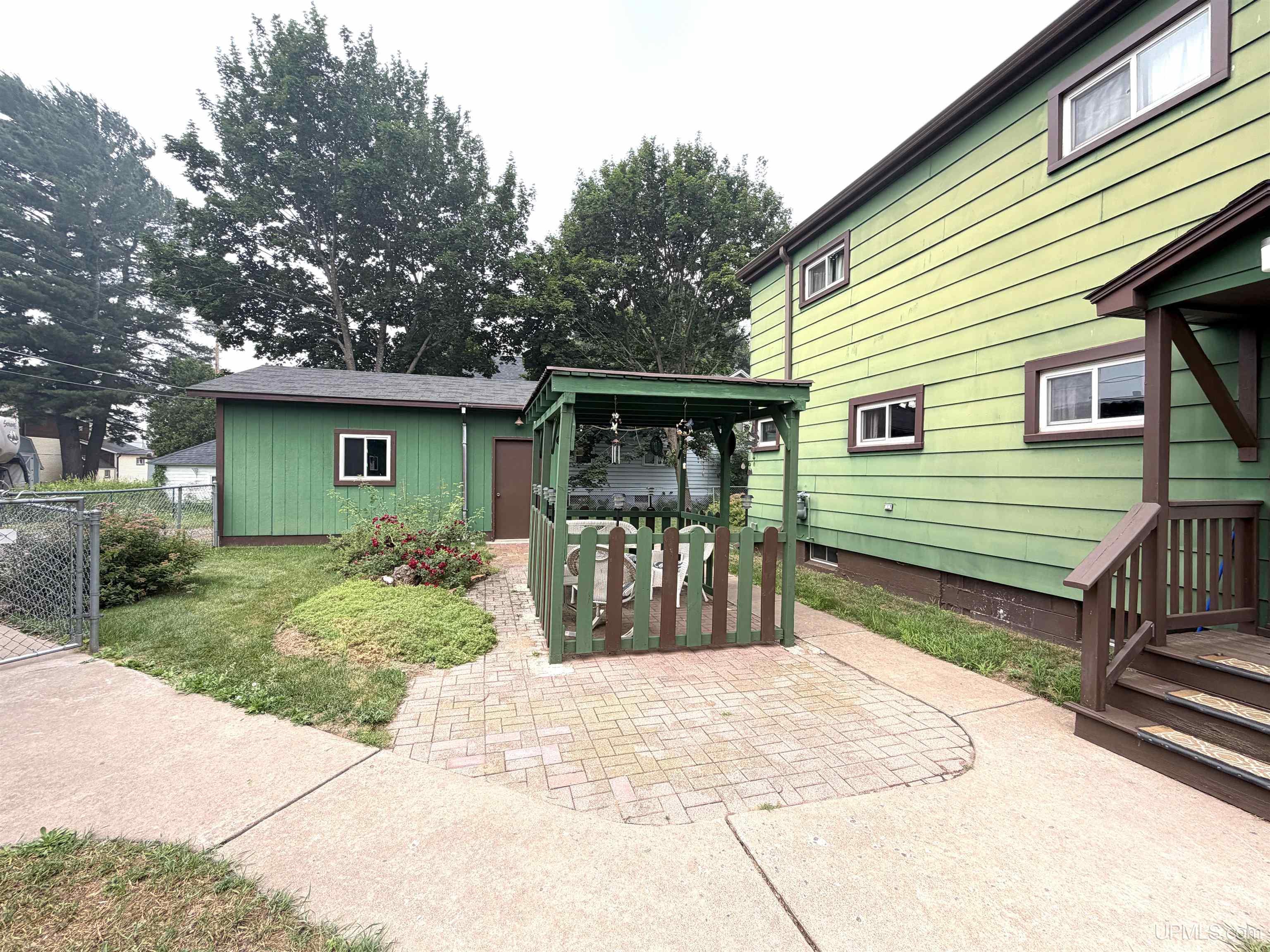 518 E Ridge Street, Ishpeming, MI 49849 — photo 3