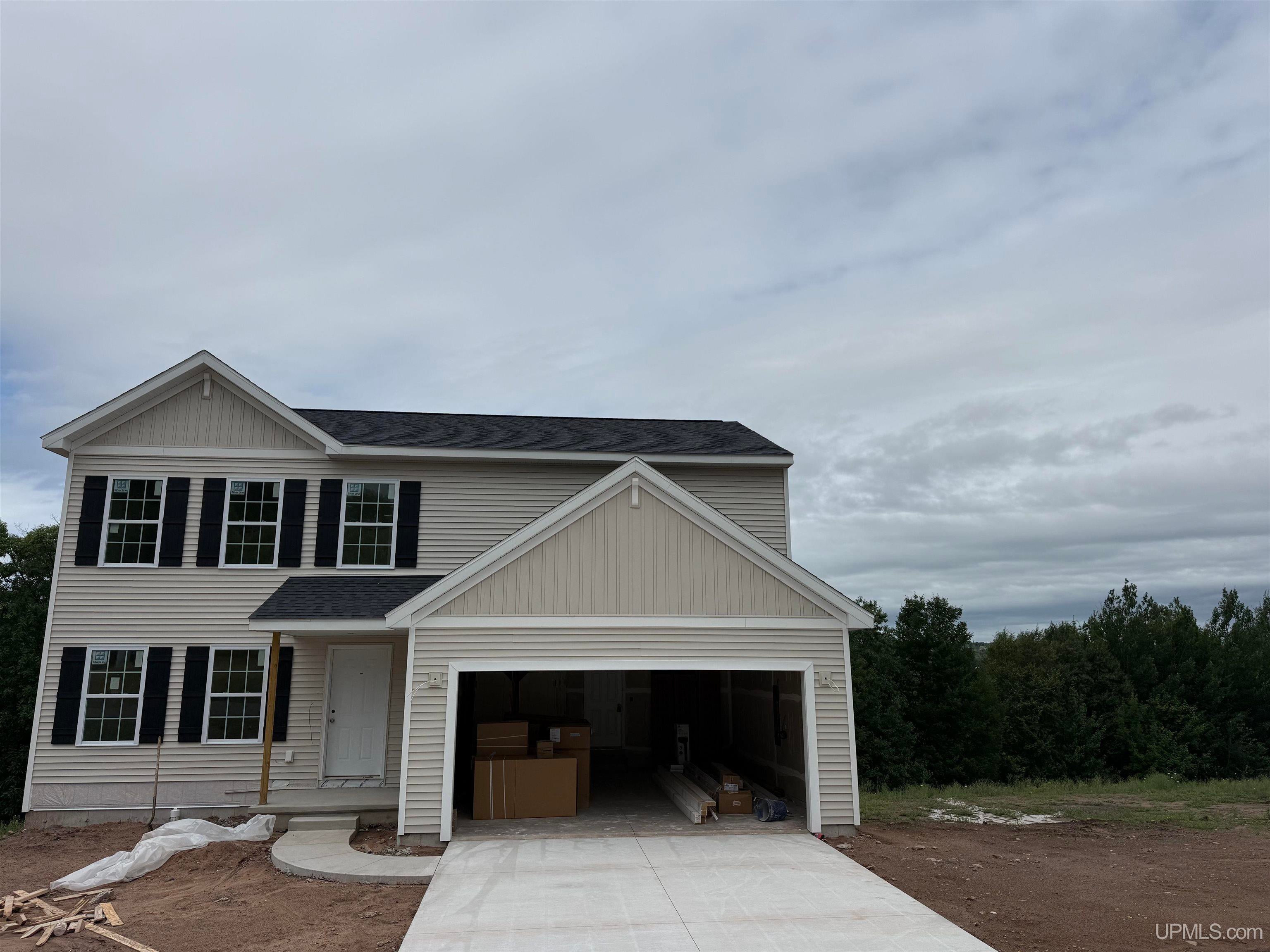 1019 Red Oak Lane — photo