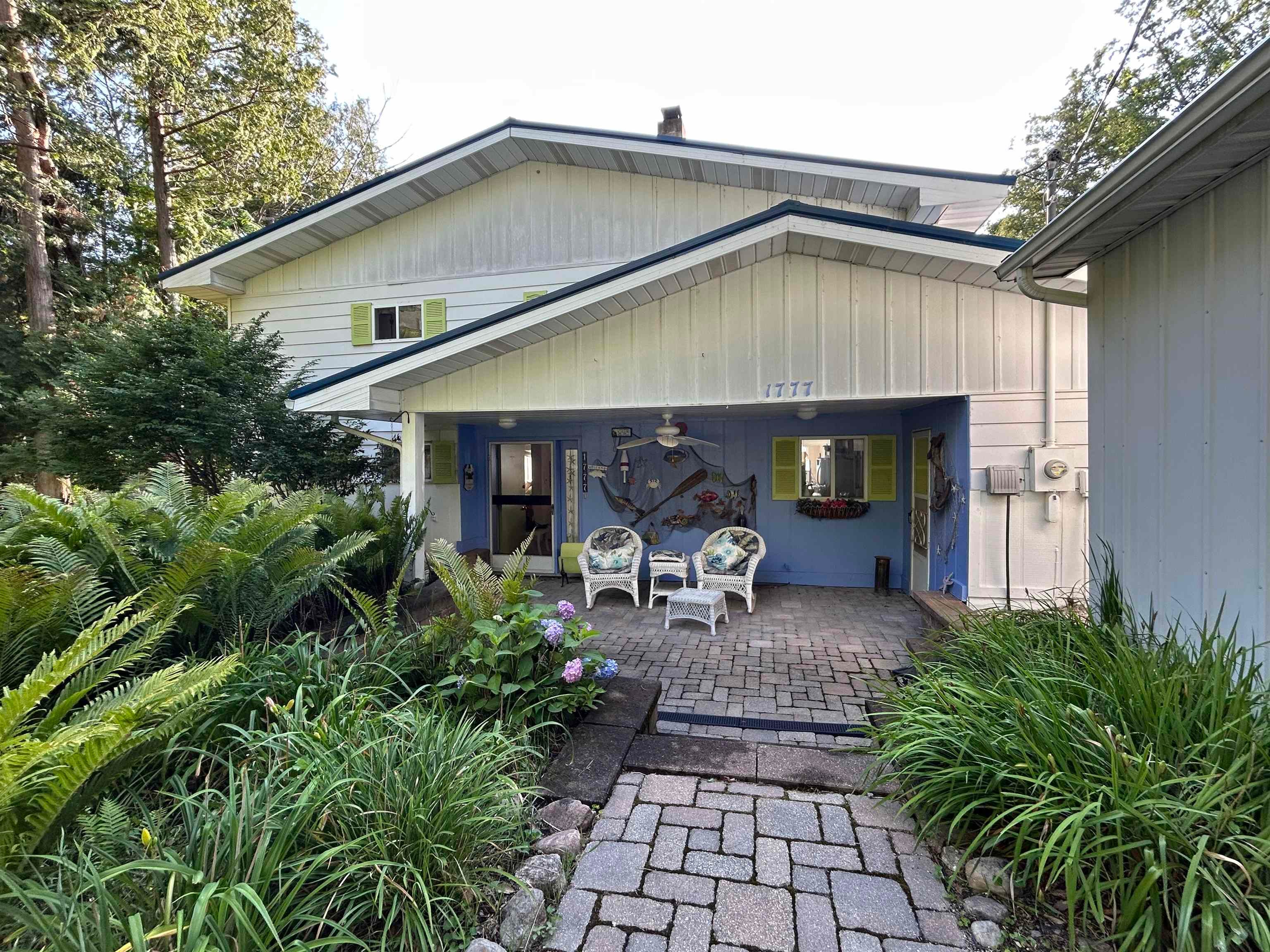 1777 E Pratt Lake Road — photo