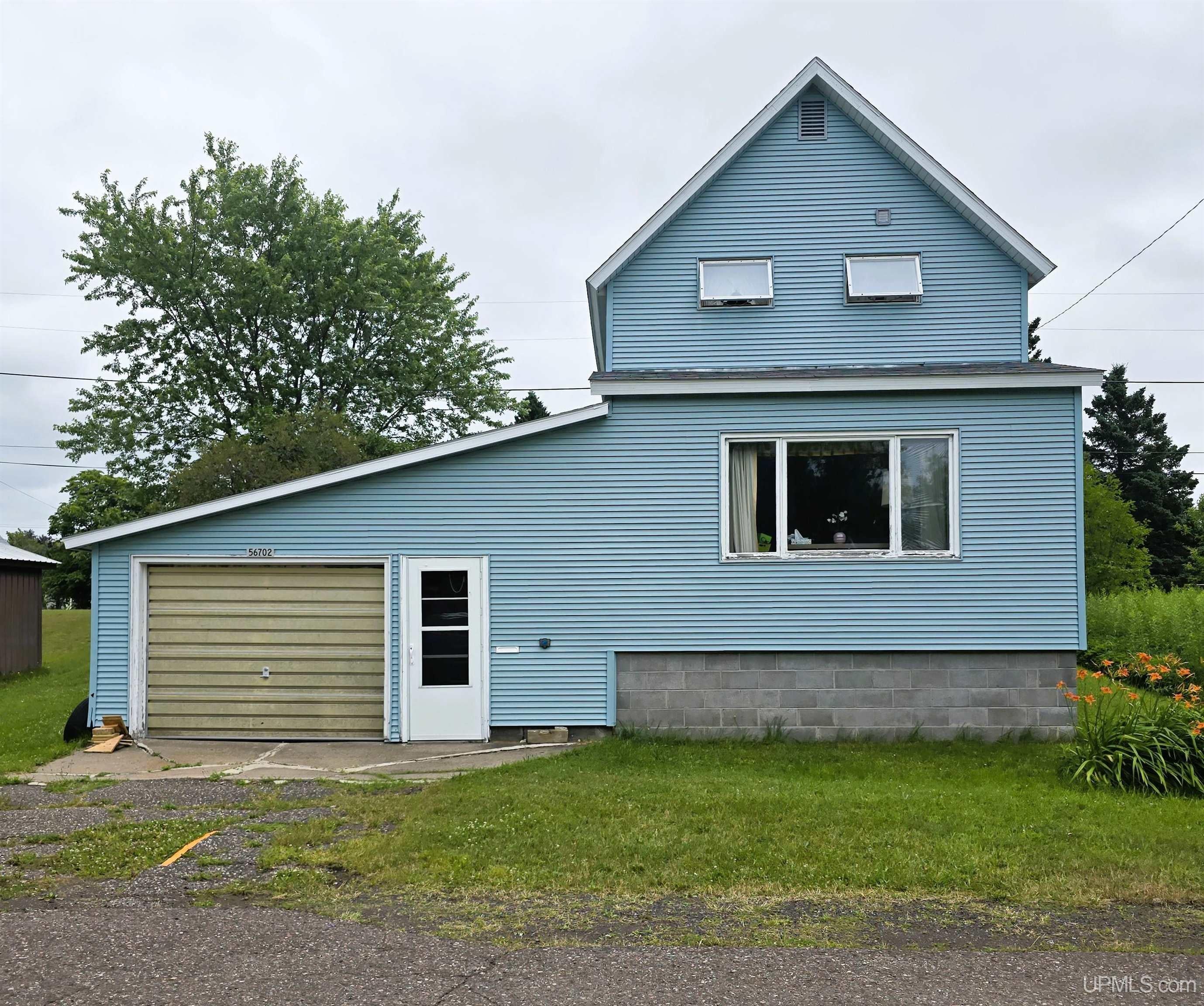 56702 Hecla Street — photo