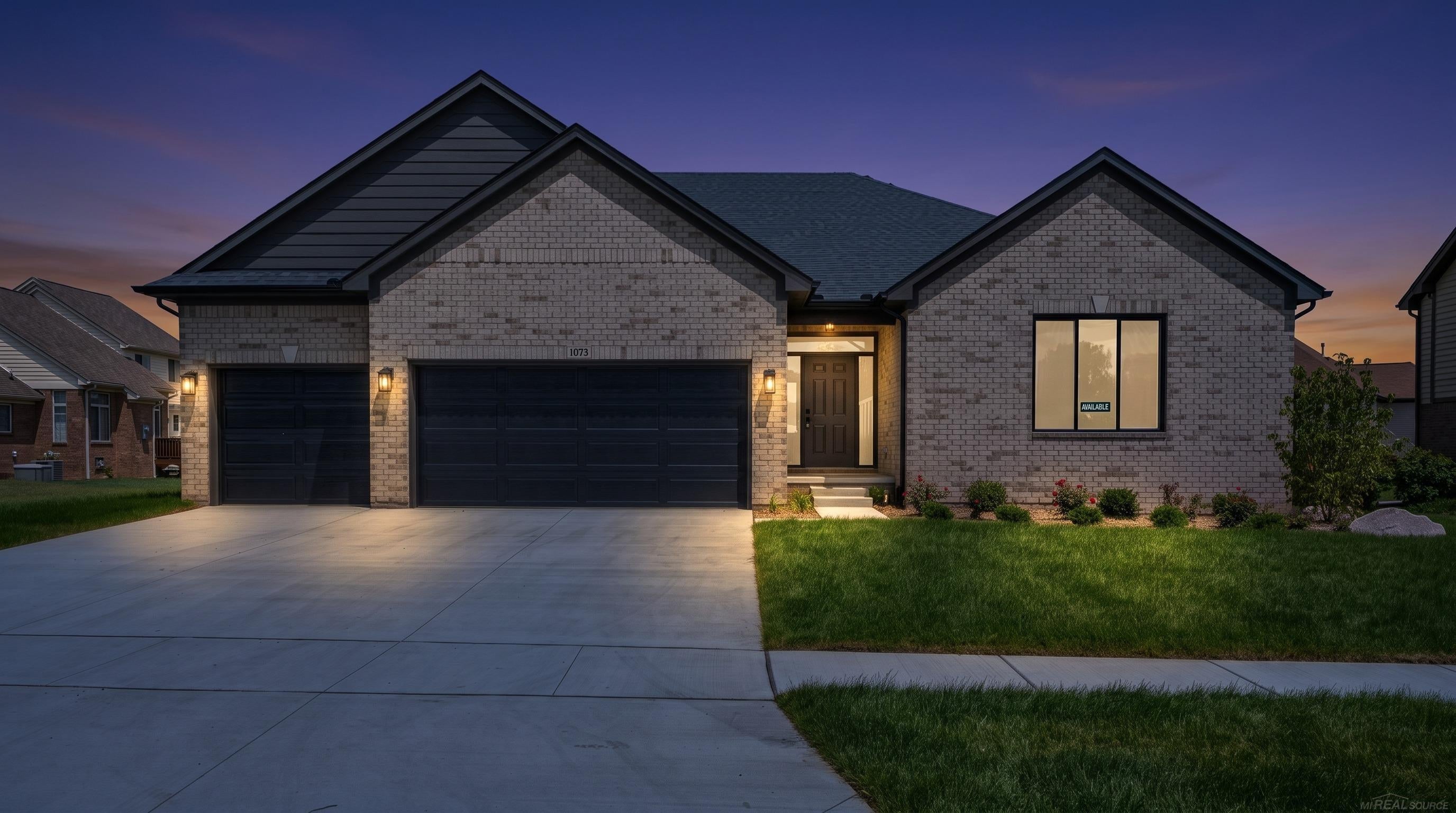 1073 Williamson Circle — photo
