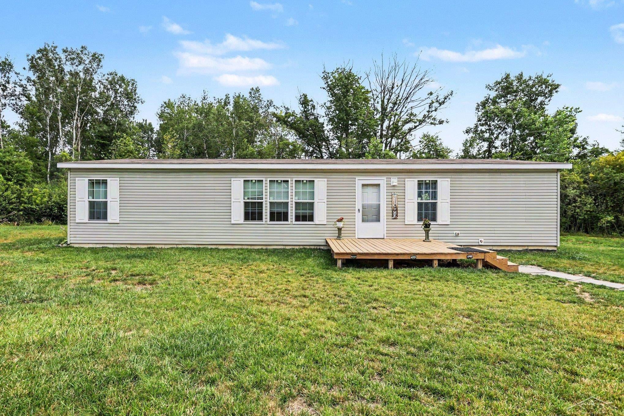 130 W Bradford Road — photo