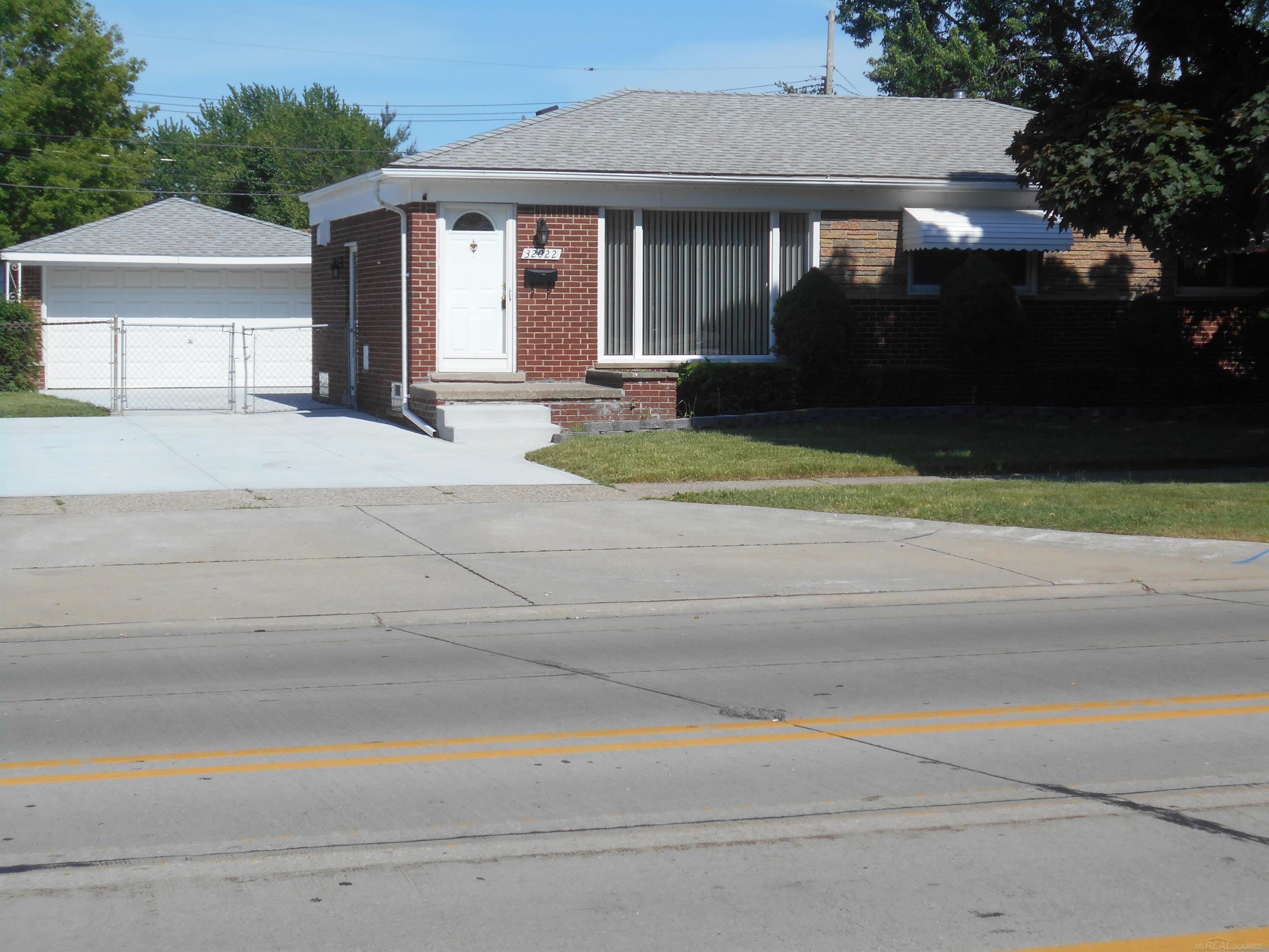 32022 Kelly Road — photo