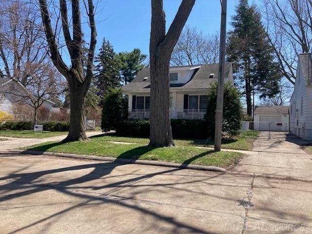 8442 Central Street — photo