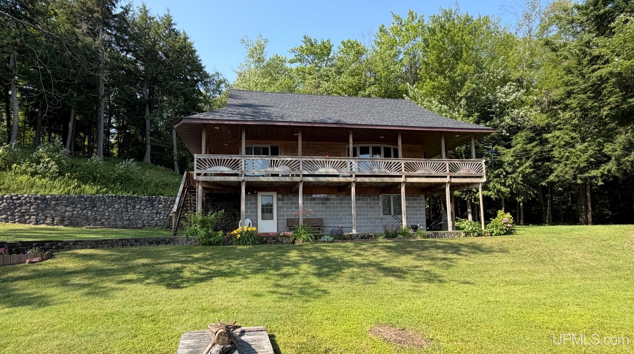 E9580 Townline Lake Road — photo