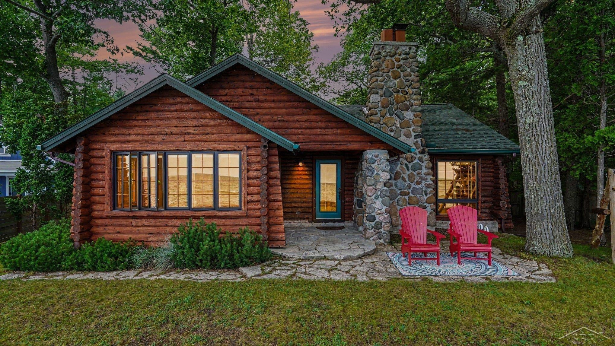 278 Huron Hills Drive — photo