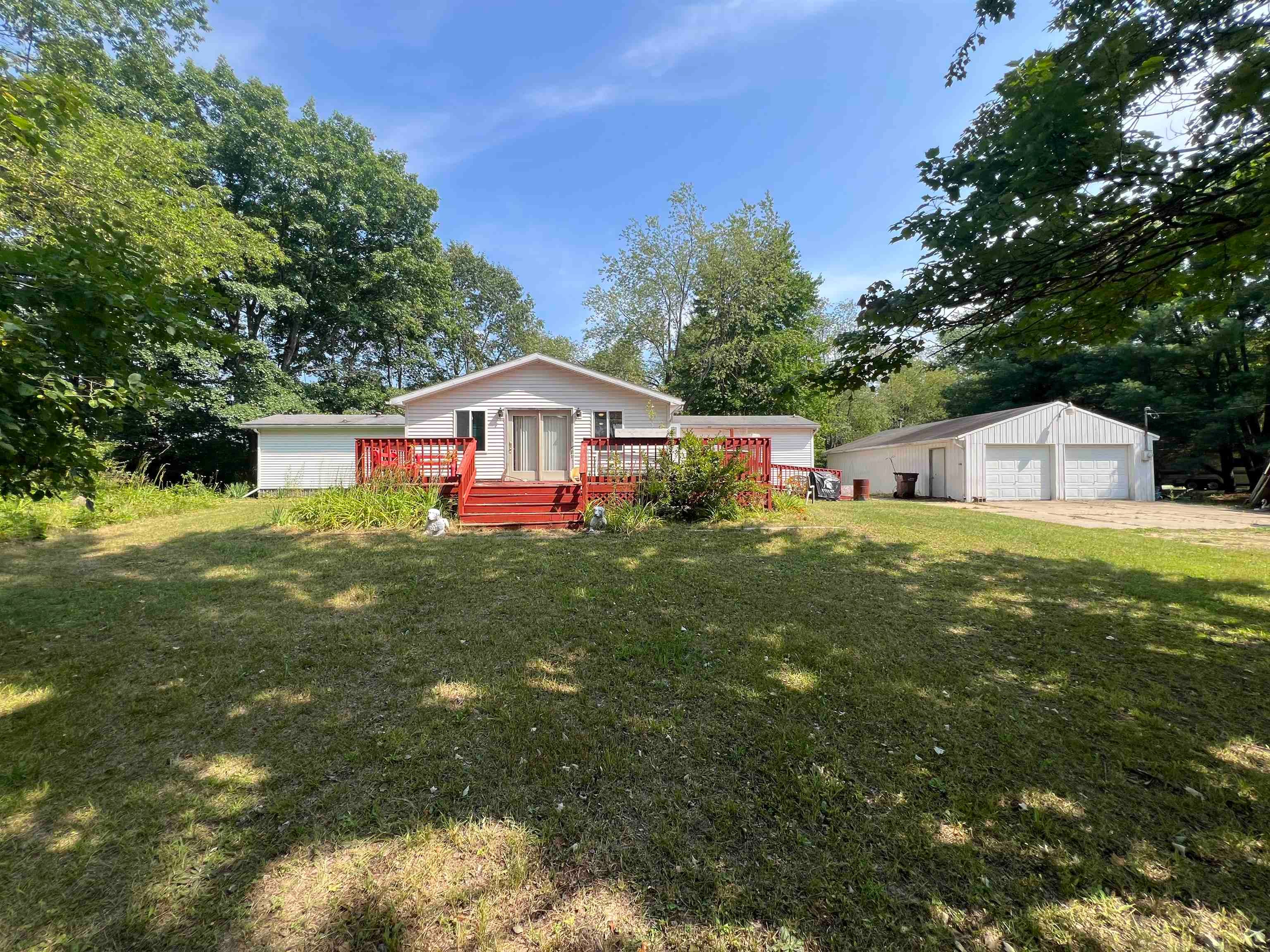 6250 E Long Lake Road — photo