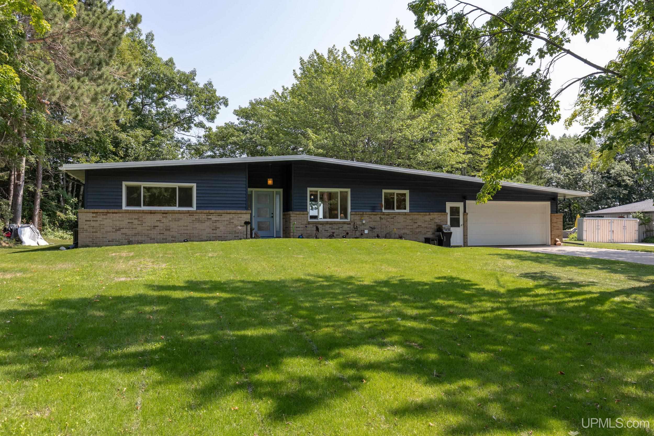 9 Marquette Drive — photo