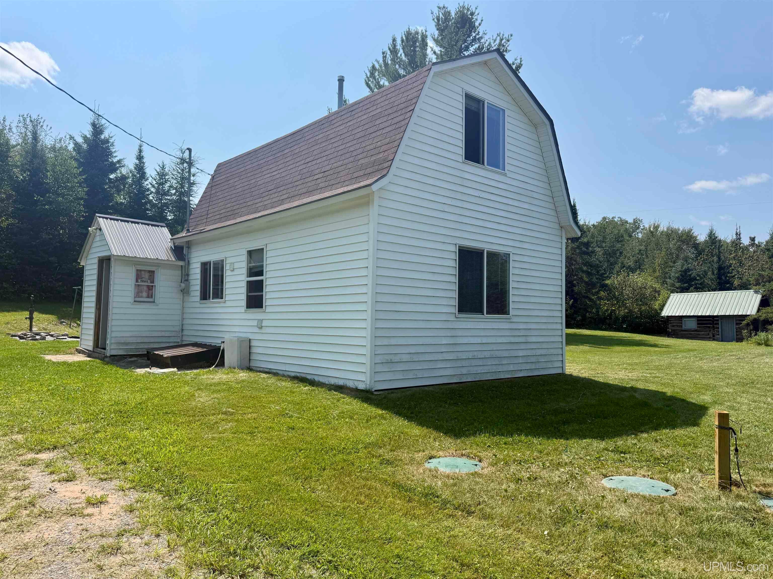 153 W Townline Road — photo