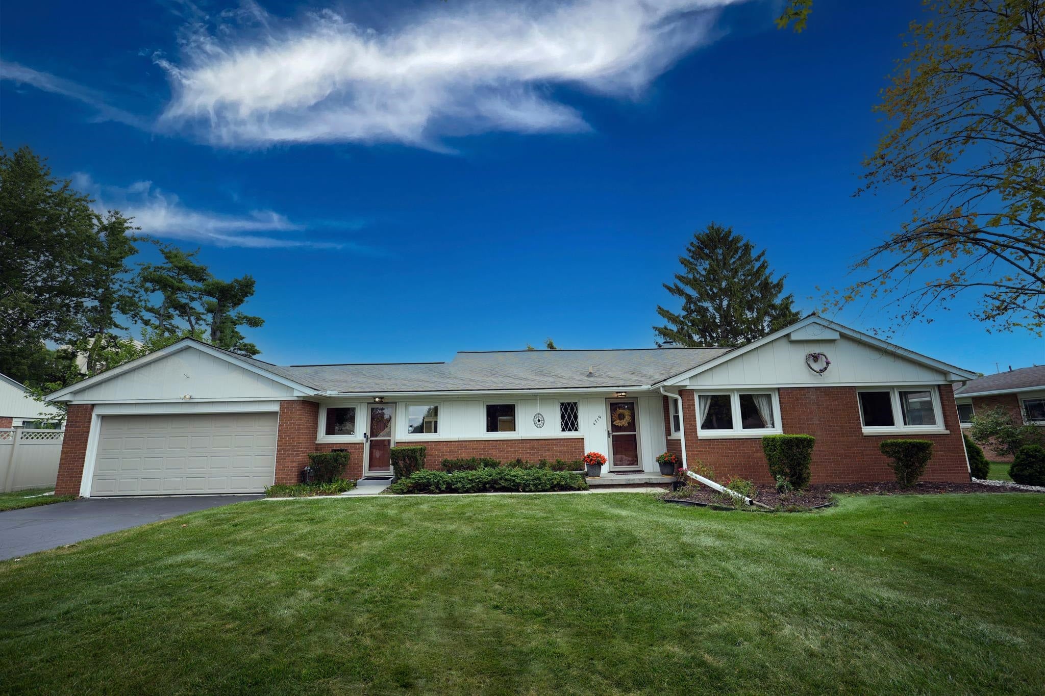 4719 Morningside Drive — photo