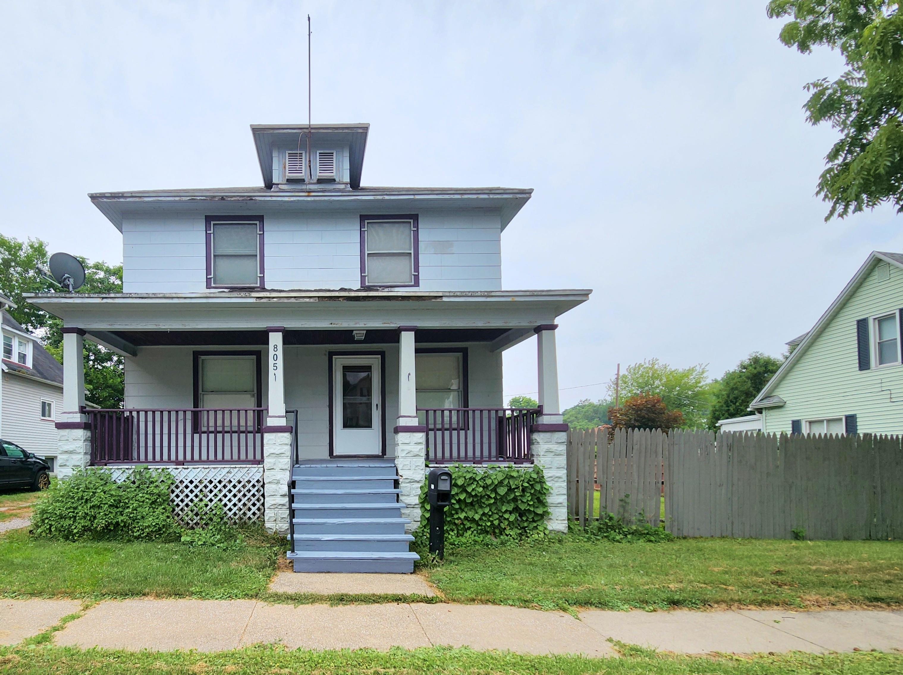 805 N Linn Street — photo
