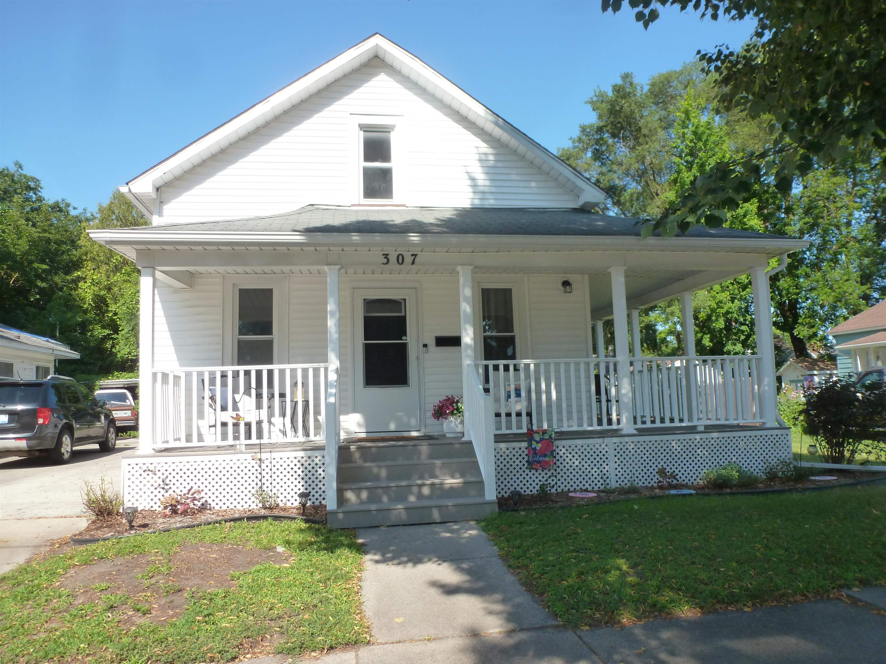 307 King Street — photo