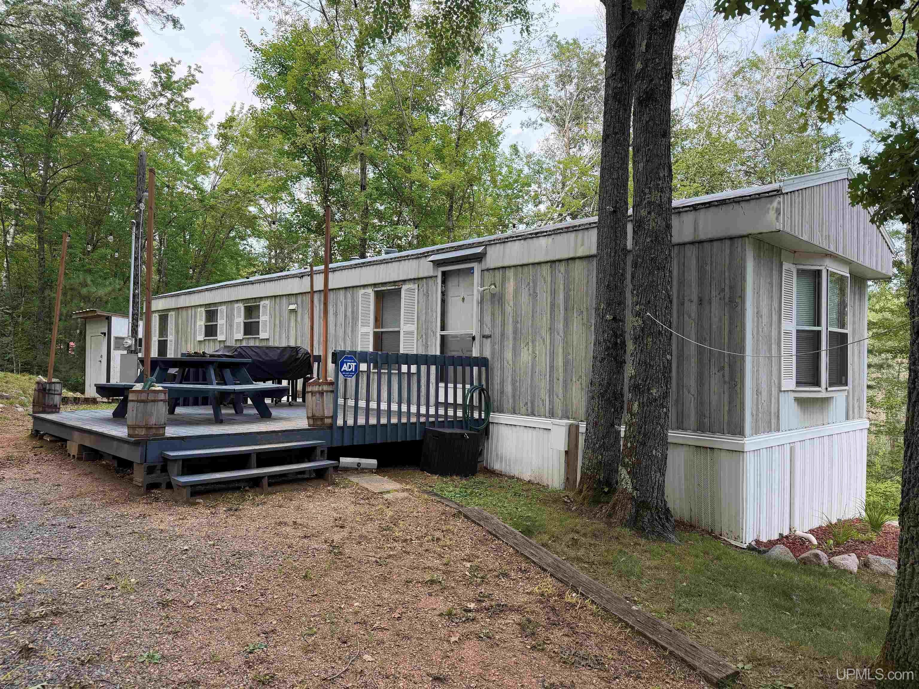 N15066 Bolander Landing Road — photo