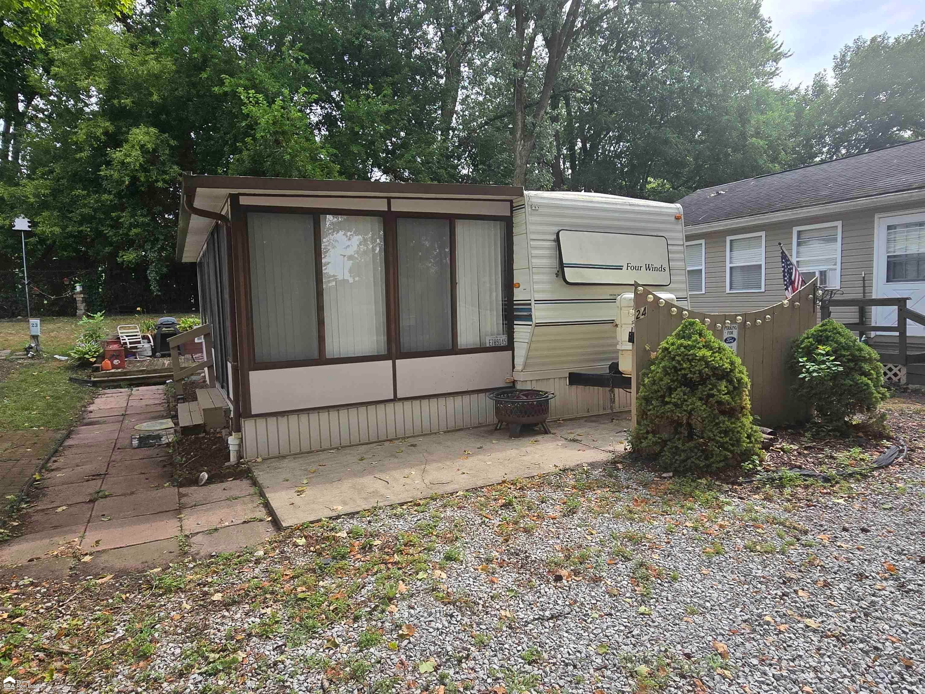 10001 E Goodall Road 24 — photo