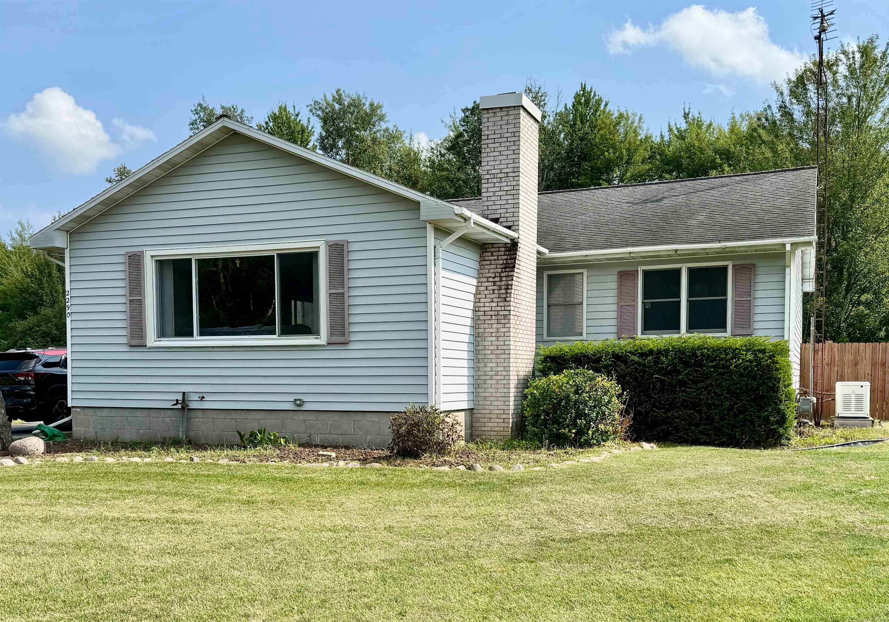 2290 E Cody Estey Road — photo