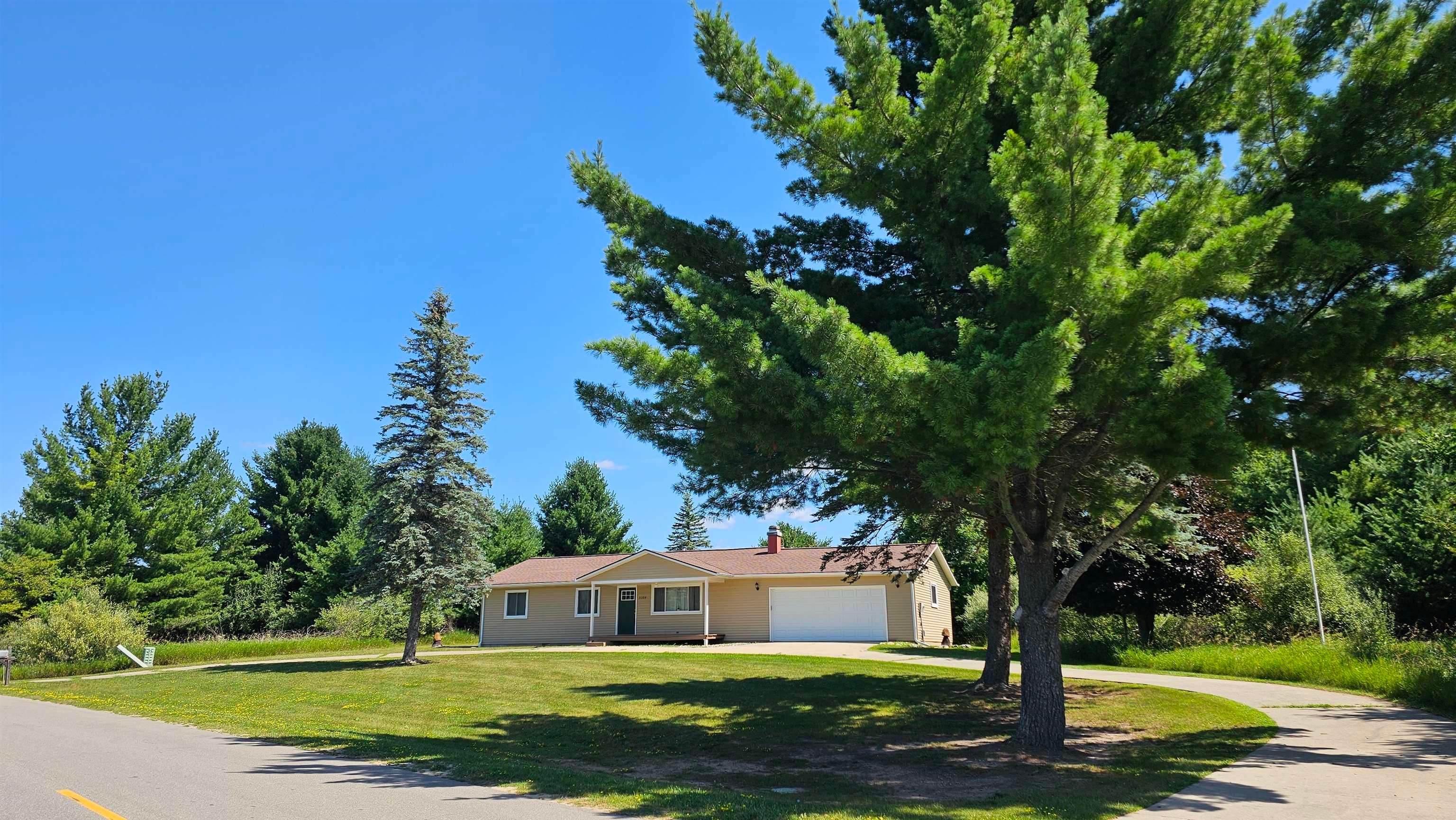 5304 Worchester Way — photo