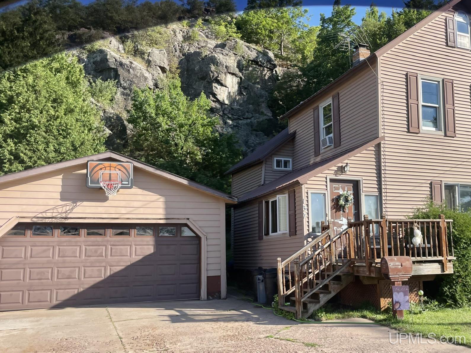 137 Cliff Street, Ishpeming, MI 49849 — photo 2