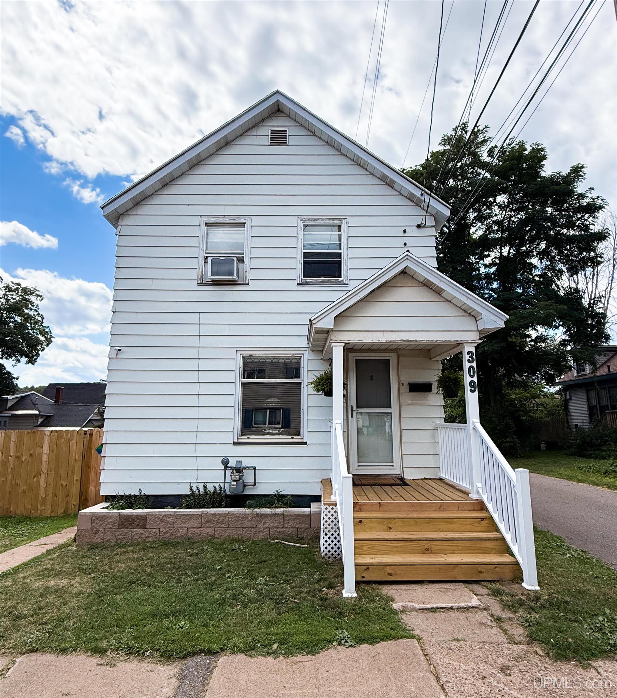 309 Kanter Street — photo