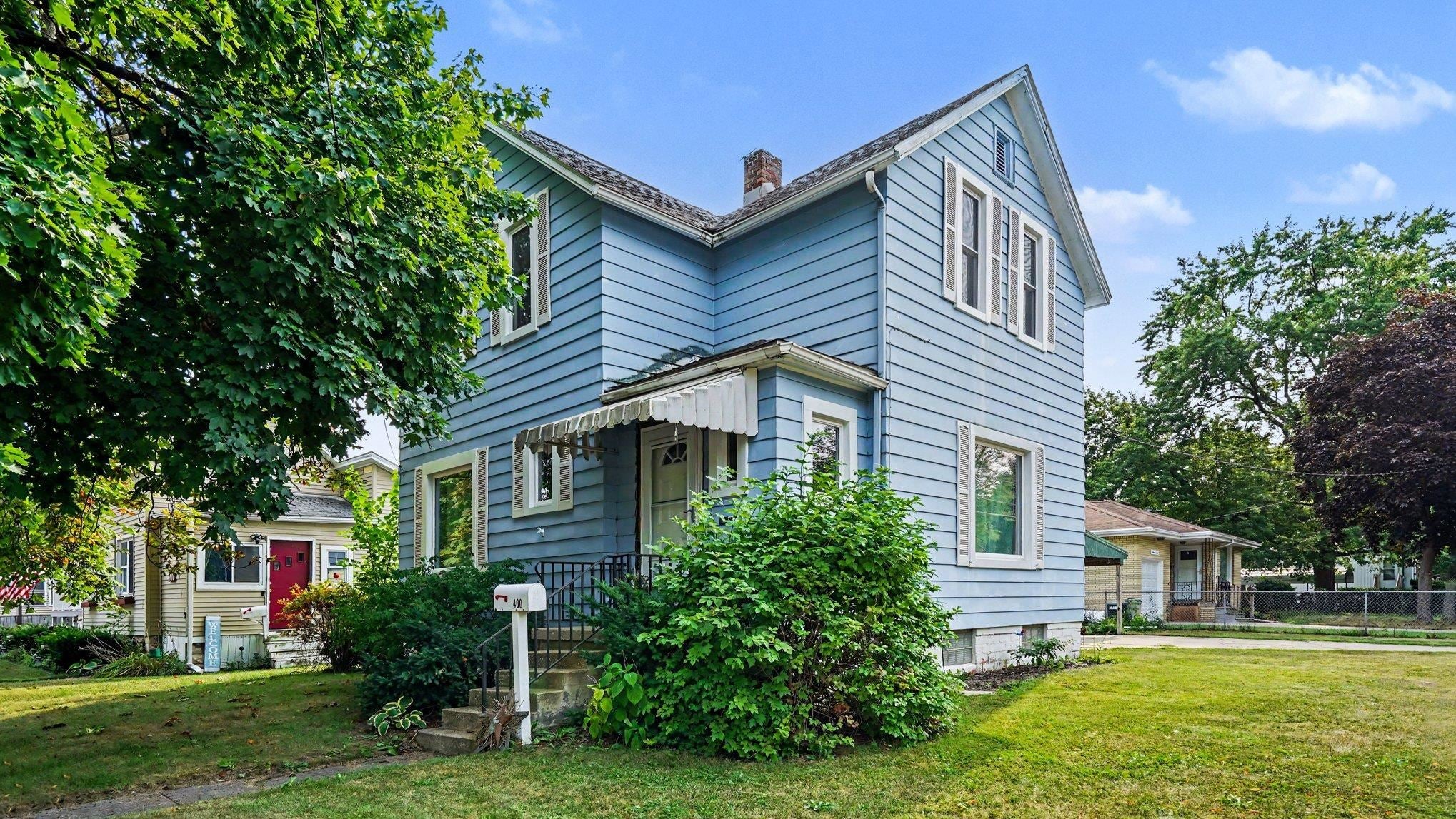 400 S Johnson Street — photo