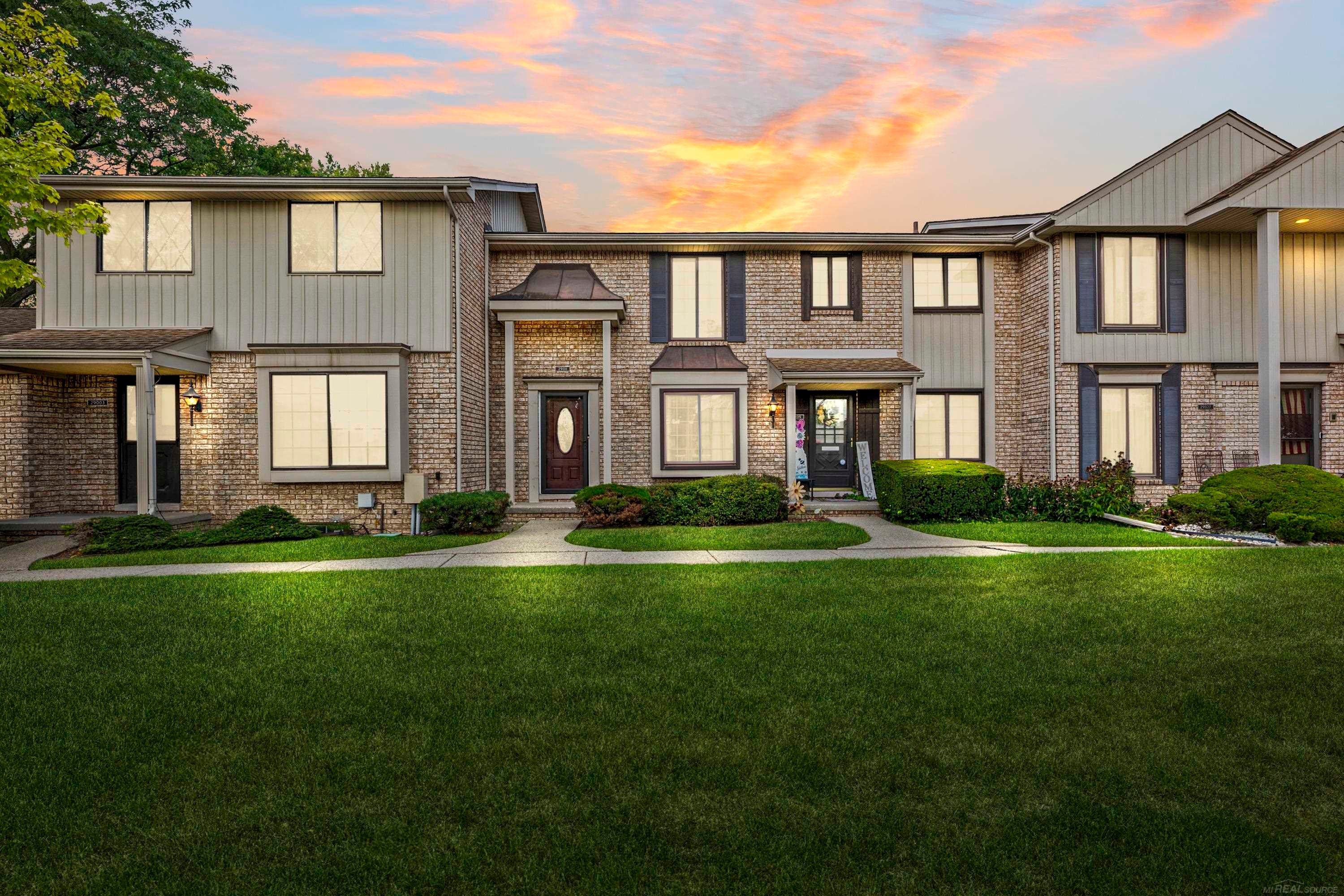 29011 Scarborough Drive — photo
