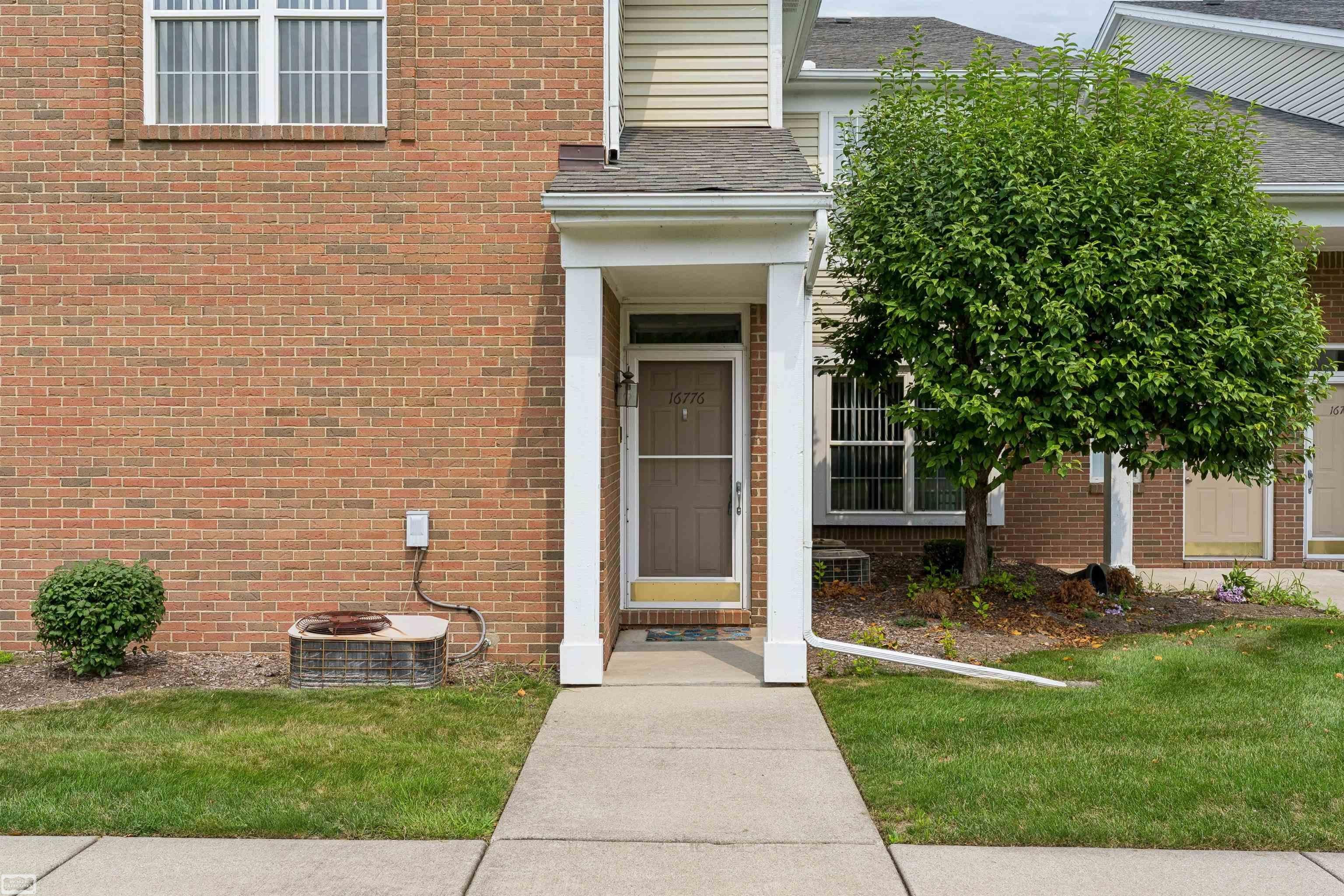 16776 Glenmoor Street — photo