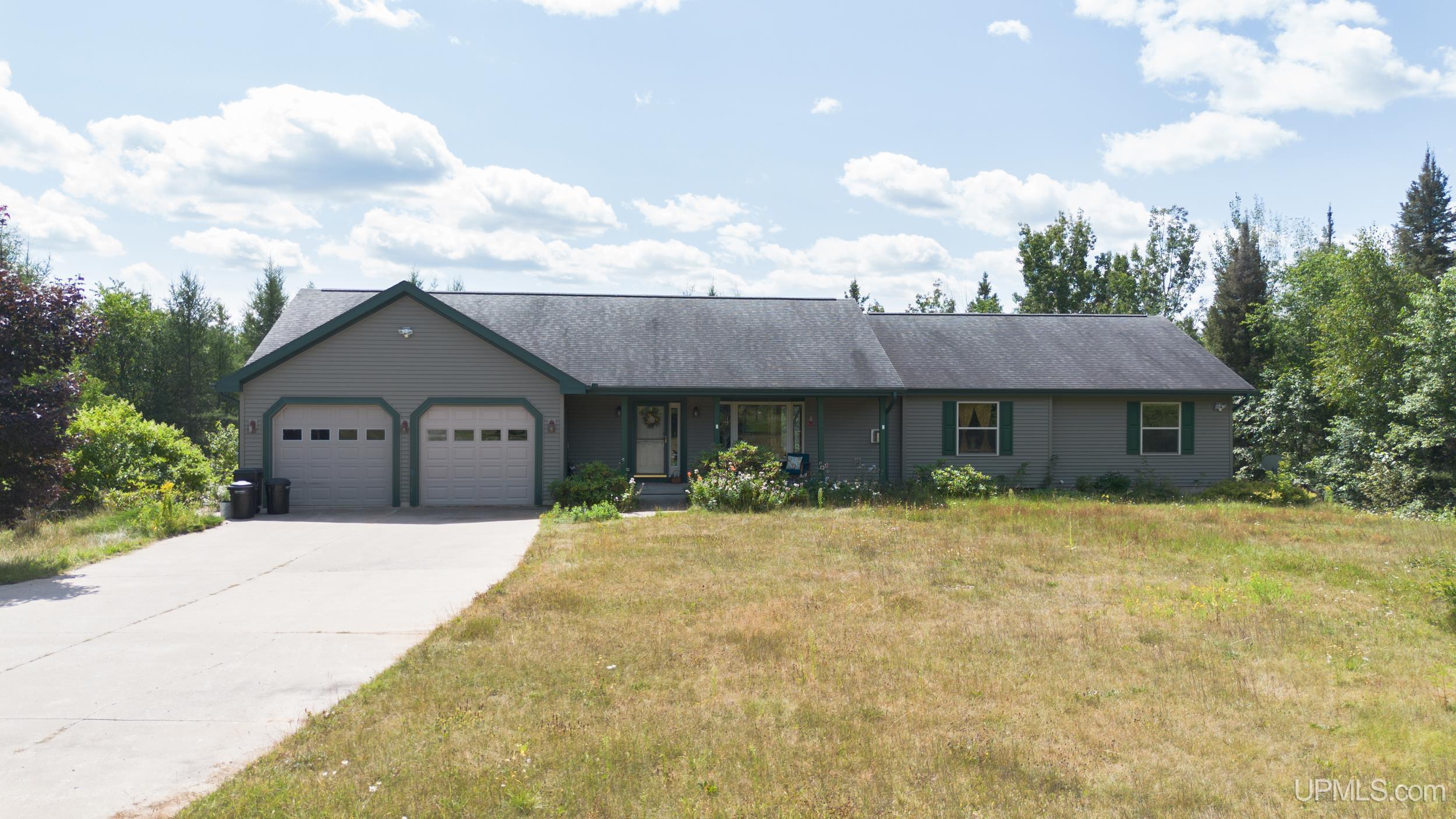 6551 Caps Creek Road — photo
