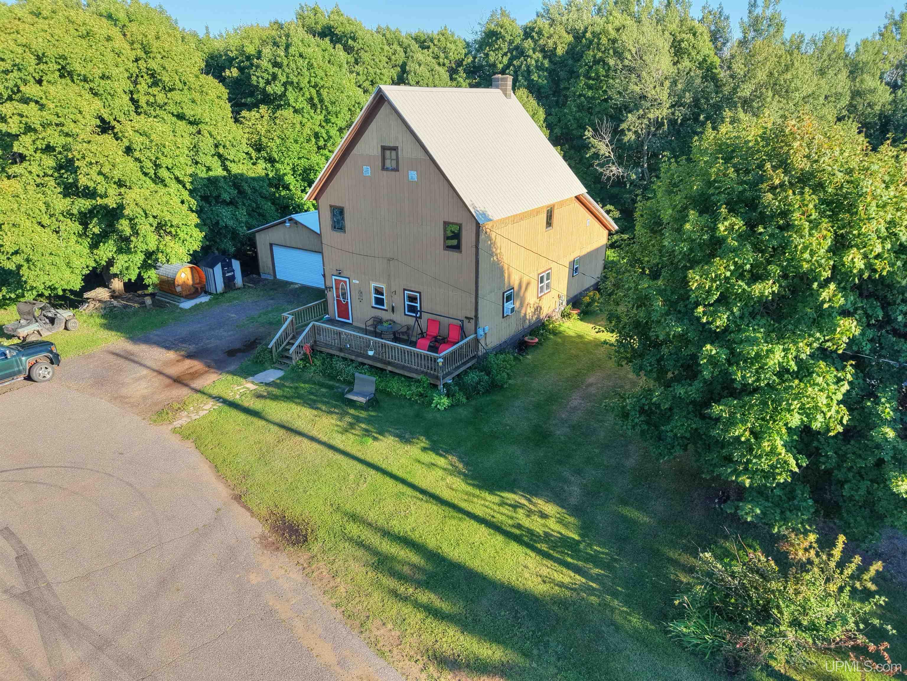 15605 Baltic Street — photo