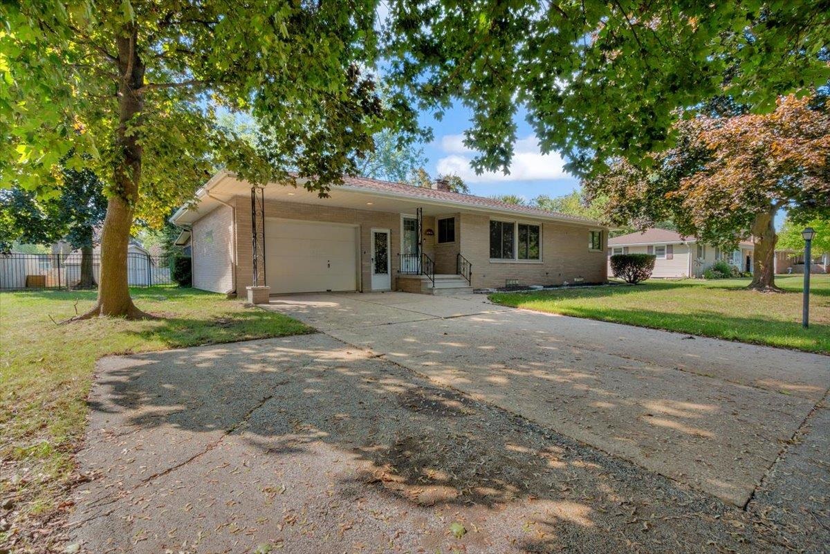 5434 Christena Road — photo