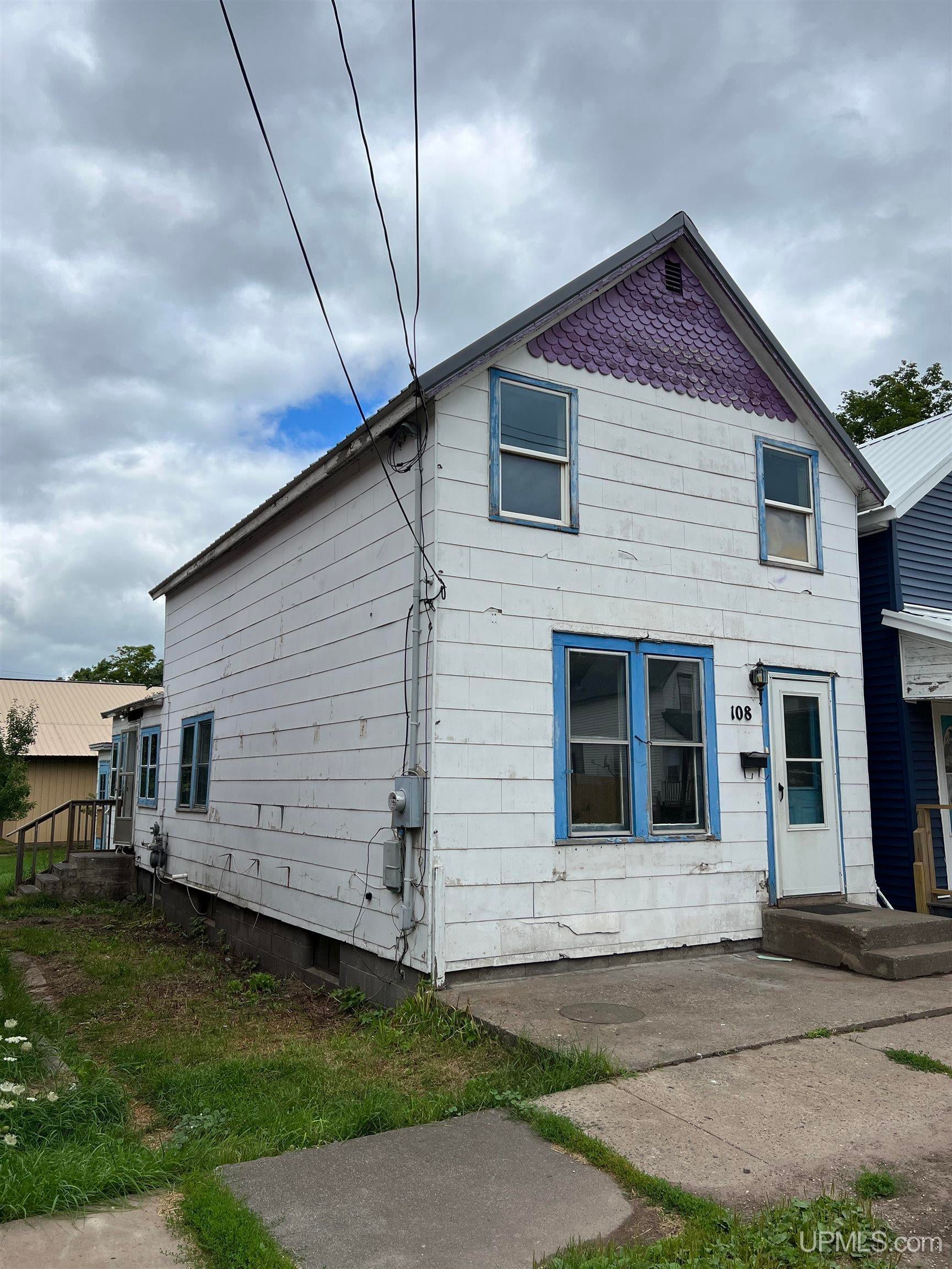 108 S 4th Street — photo