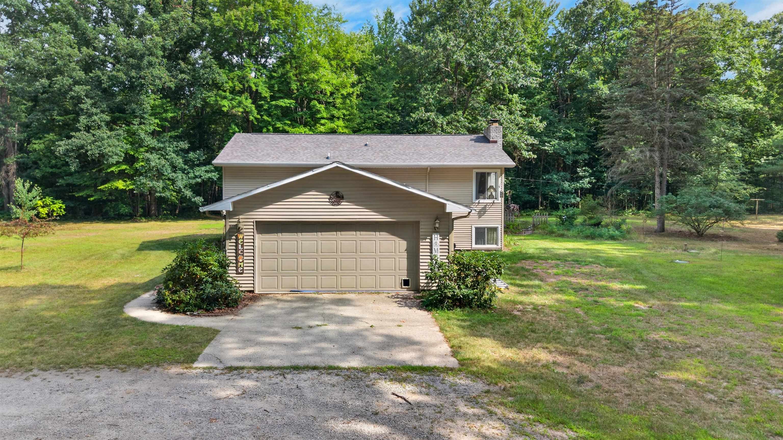 615 W Cole Road — photo