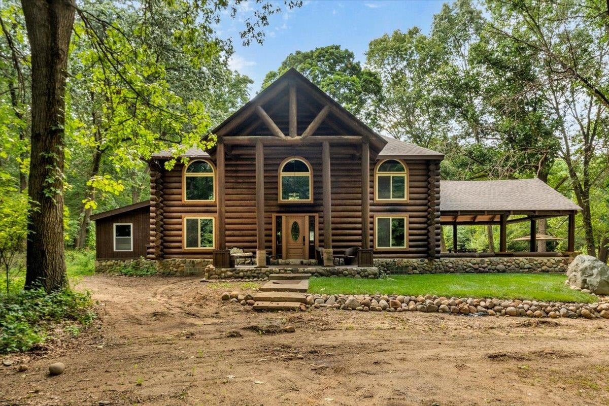 9505 Joel Road — photo